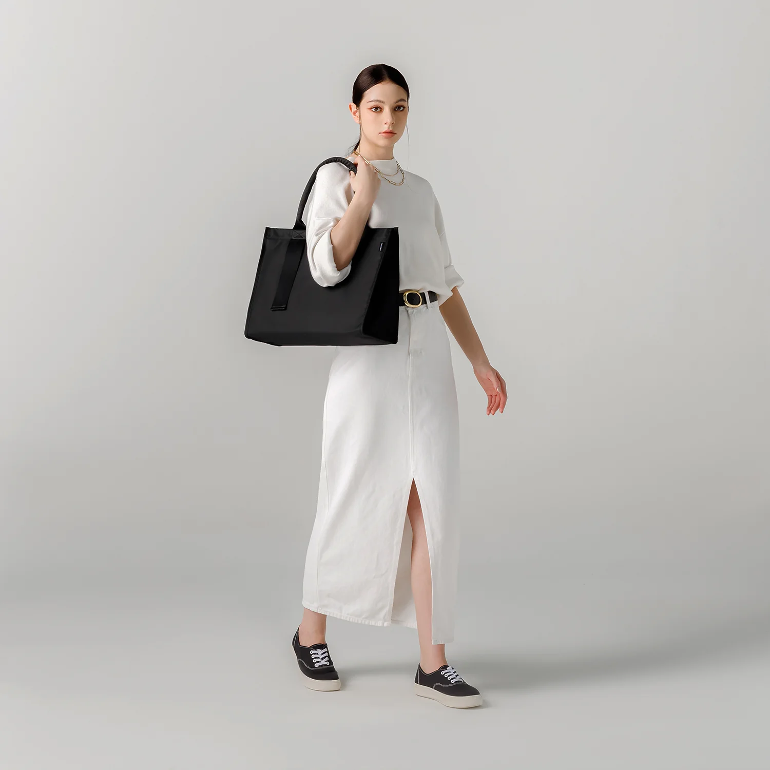 Estela Air Tote Bag