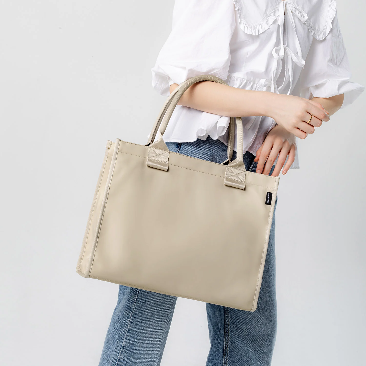 Super Estela Air Tote Bag