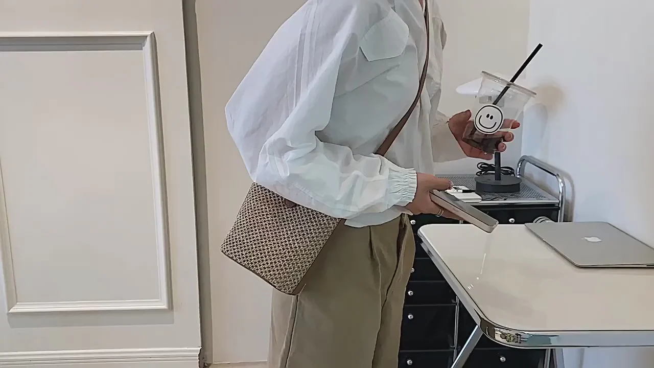 Handbags Crossbody Leather and Straw Bag