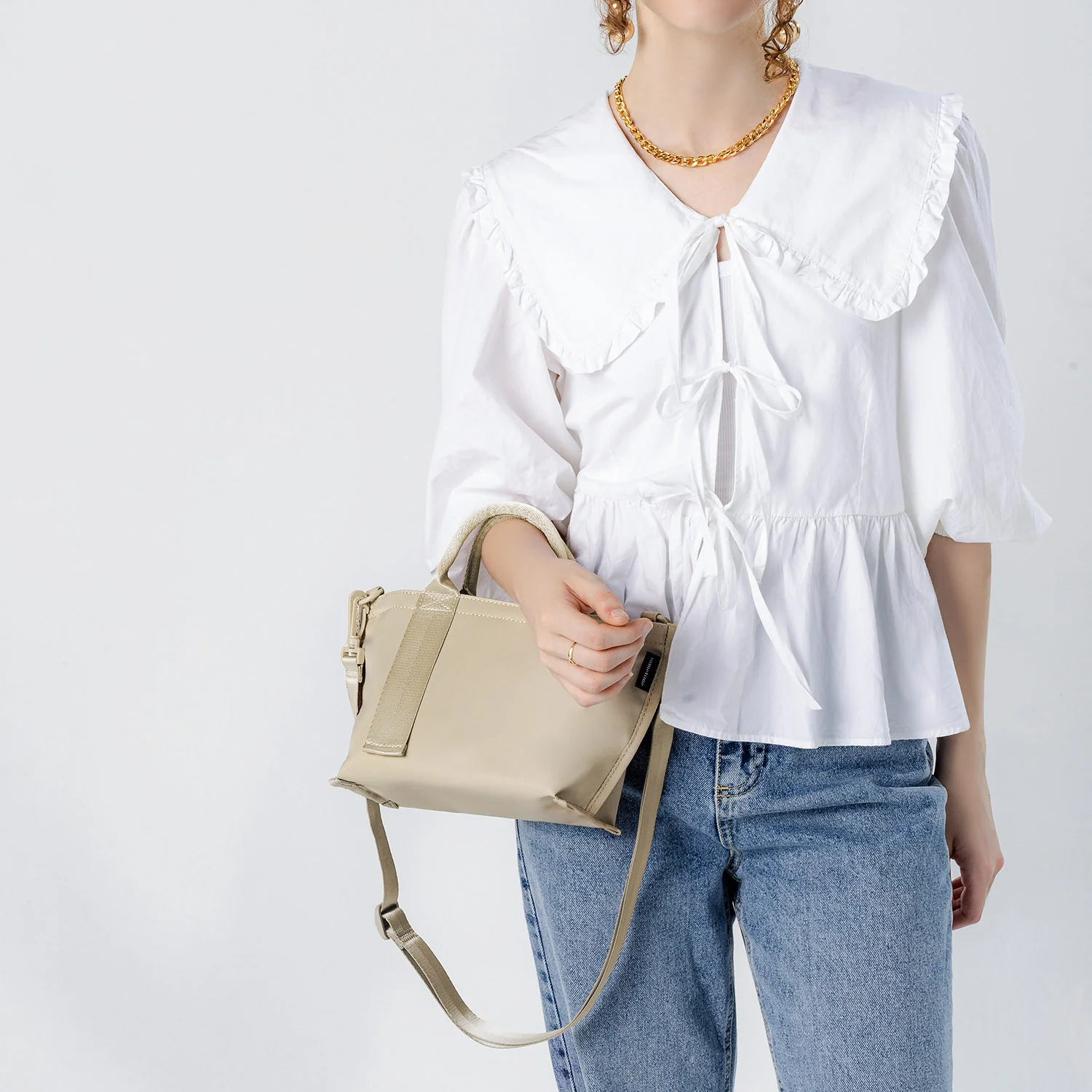 Eslona Mini Air Crossbody Bag