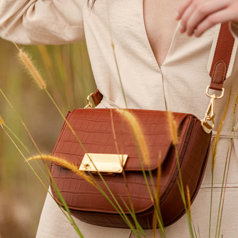 Gaia Crossbody Saddle Bag