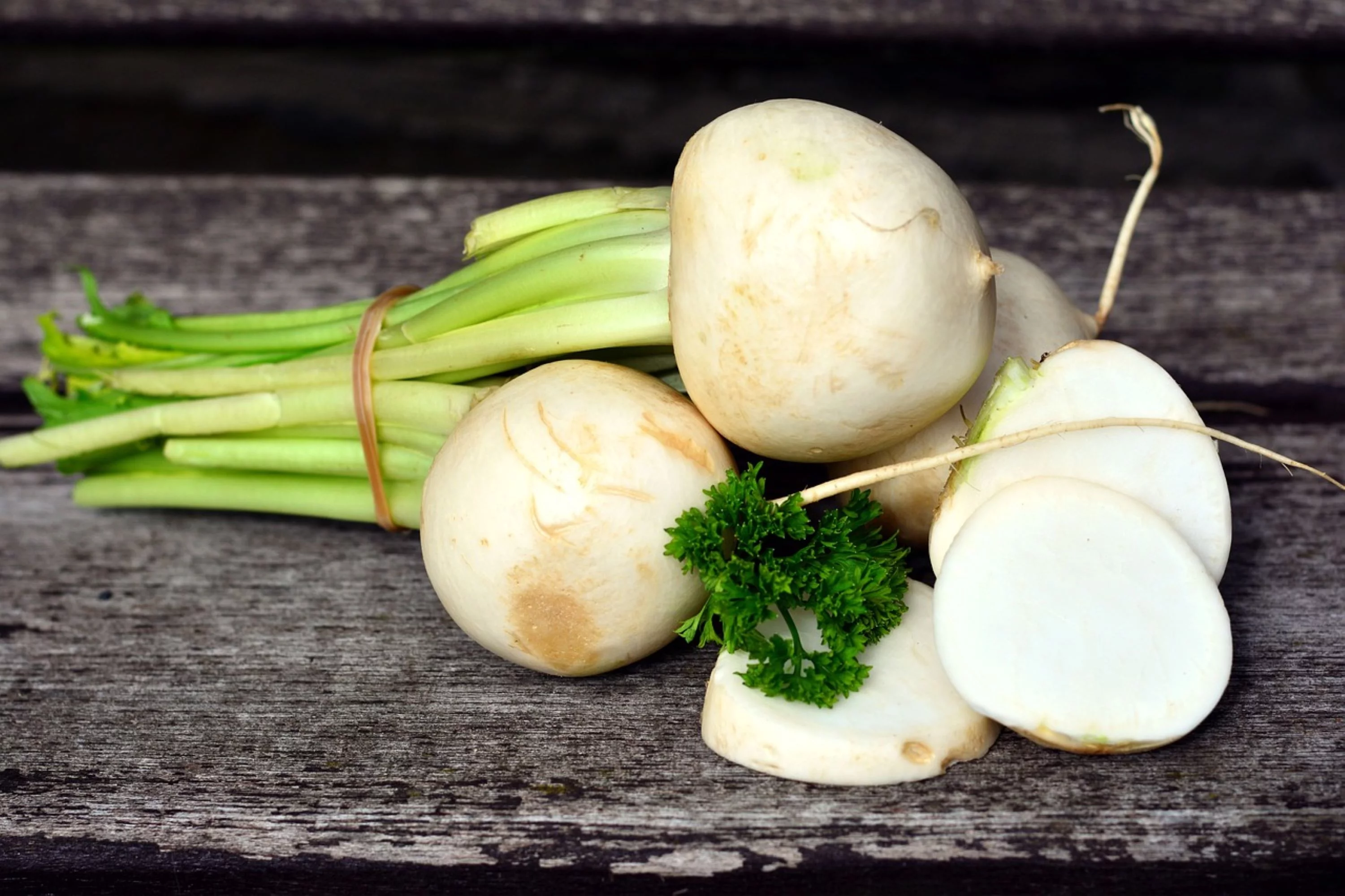 Shogoin Turnip Seeds/ Annual/ Full Sun/800 Seeds 2 Grams/ Zellajake Farm and Garden - B186