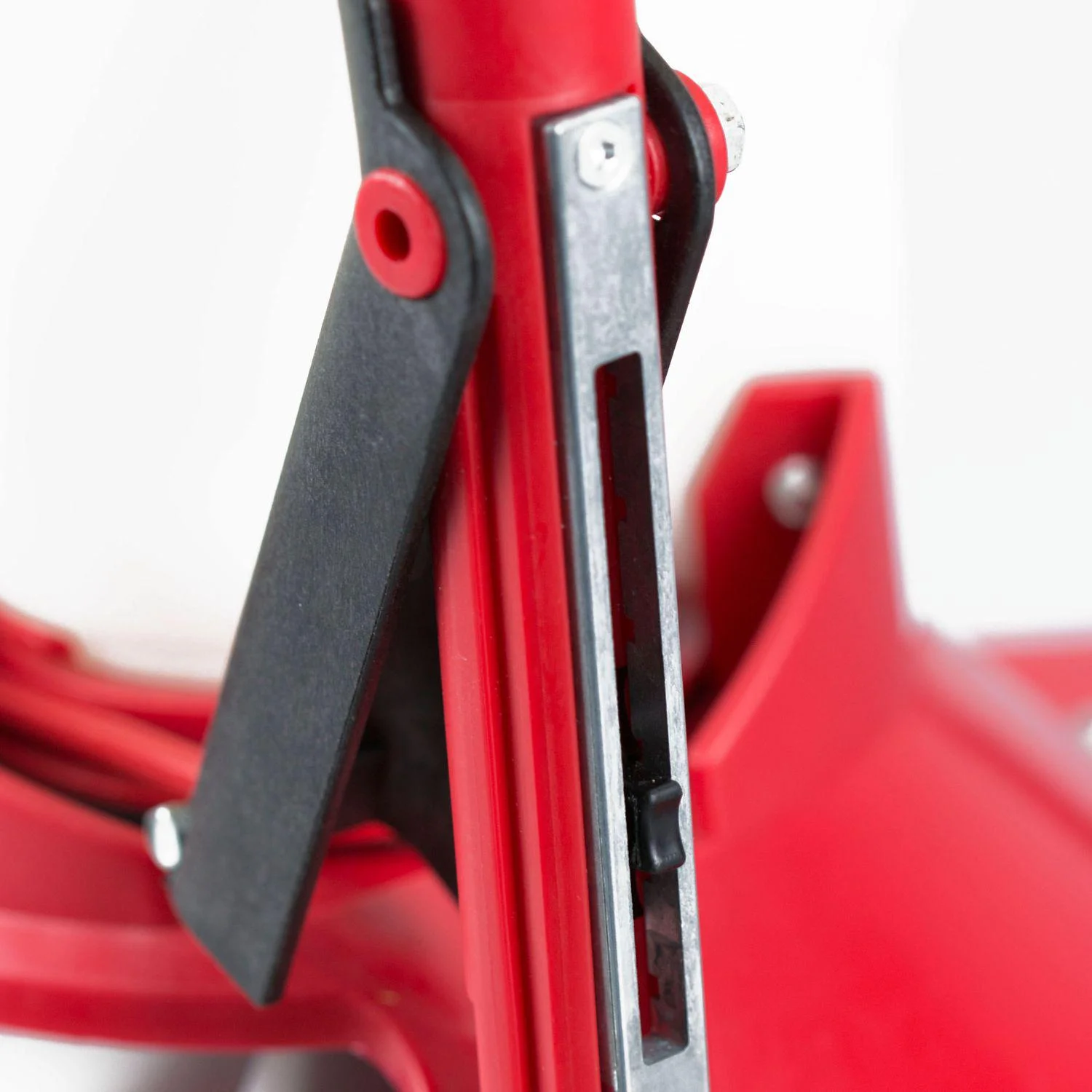 Chapin 8700A: Chest Mounted Turf Spreader with Padded Strap and Spread Control