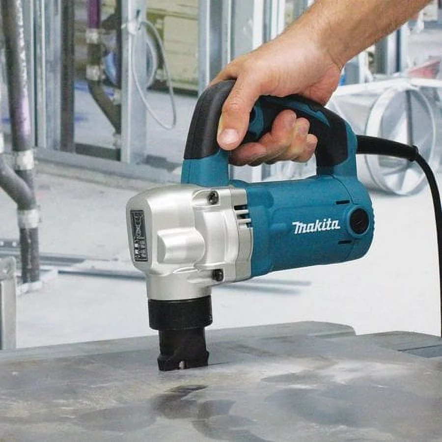 Makita JN3201 10-Gauge Nibbler 6.2 Amp