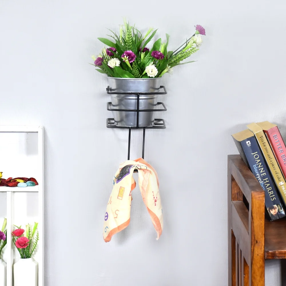 BBH Homes Handmade Round Shaped Iron Planters 4.4 x 4.6 x 4.6 Inch BBVK1005