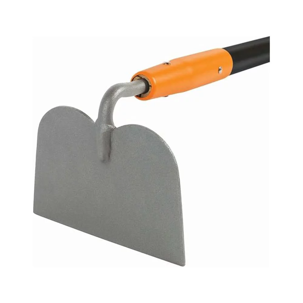 Fiskars Garden Hoe, Fiberglass Handle with Powder-Coated Steel Hoe