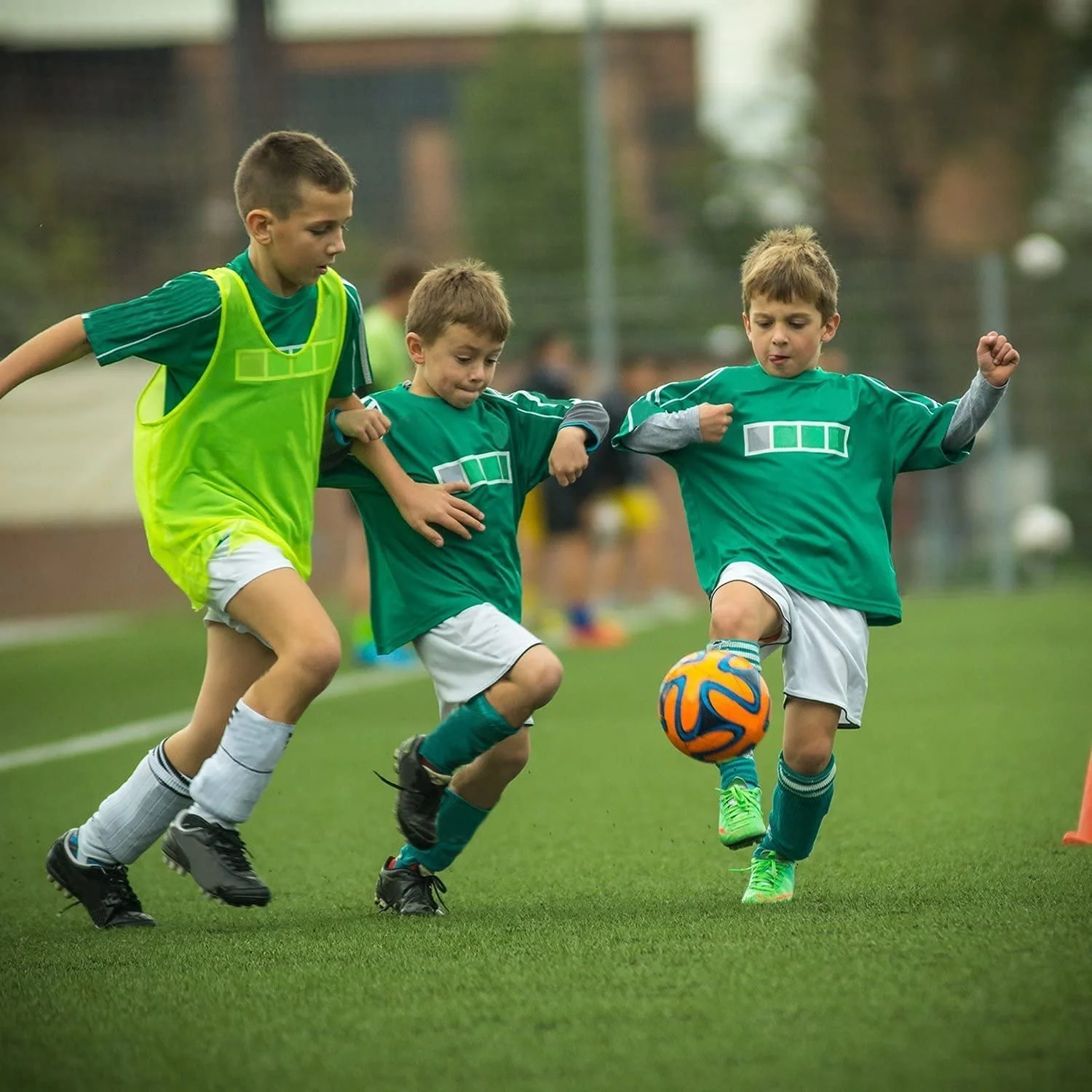 Soccer Shin Guards for Youth Kids Toddler, Protective Soccer Shin Pads & Sleeves Equipment - Football Gear for 3 5 4-6 7-9 10-12 Years Old Children Teens Boys Girls