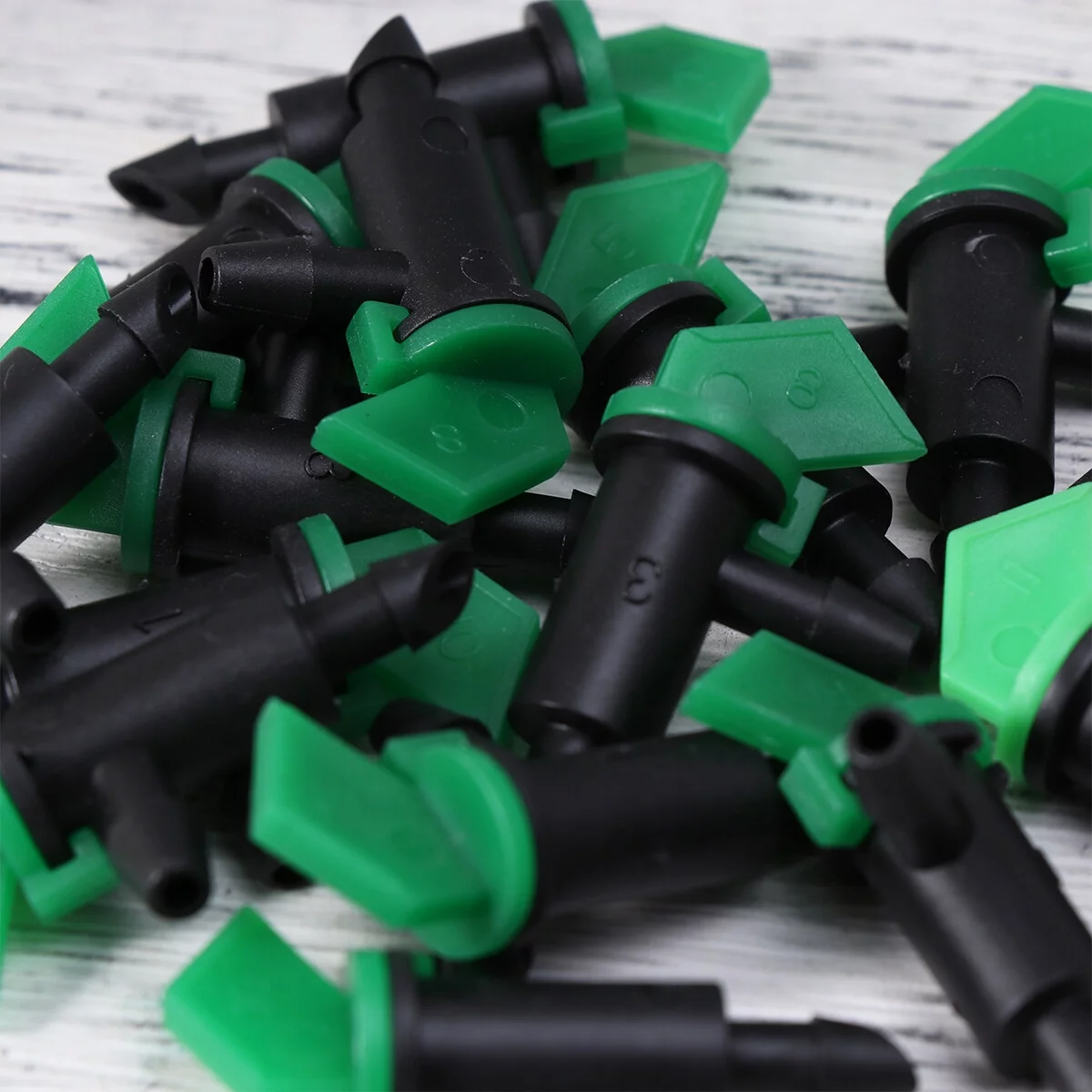 Guichaokj 25PCS 16L Detachable Drip Irrigation Garden Dripper Flag Shaped Dripper