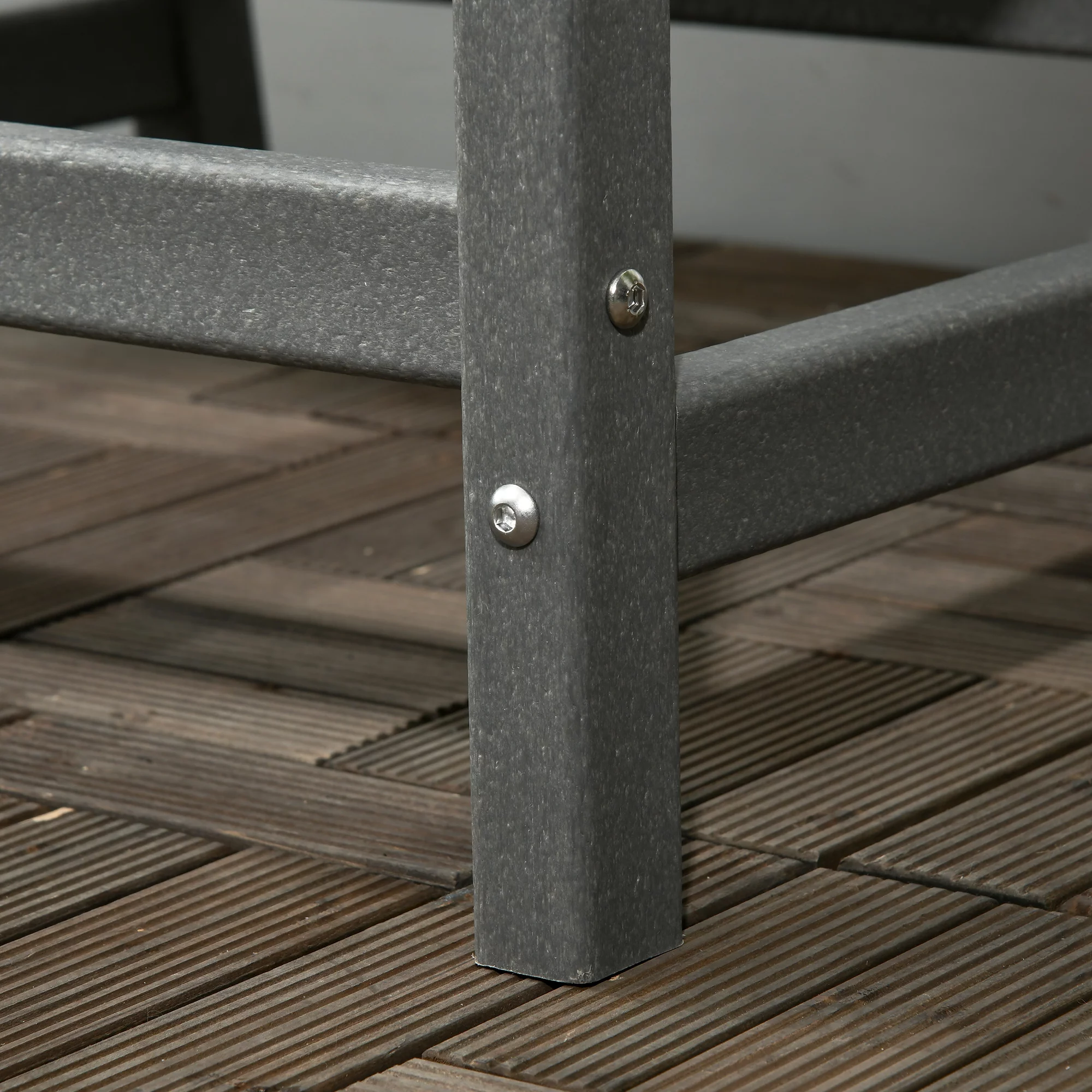 Outsunny Patio Chair with Armrests, Slatted Back Armchair, Gray