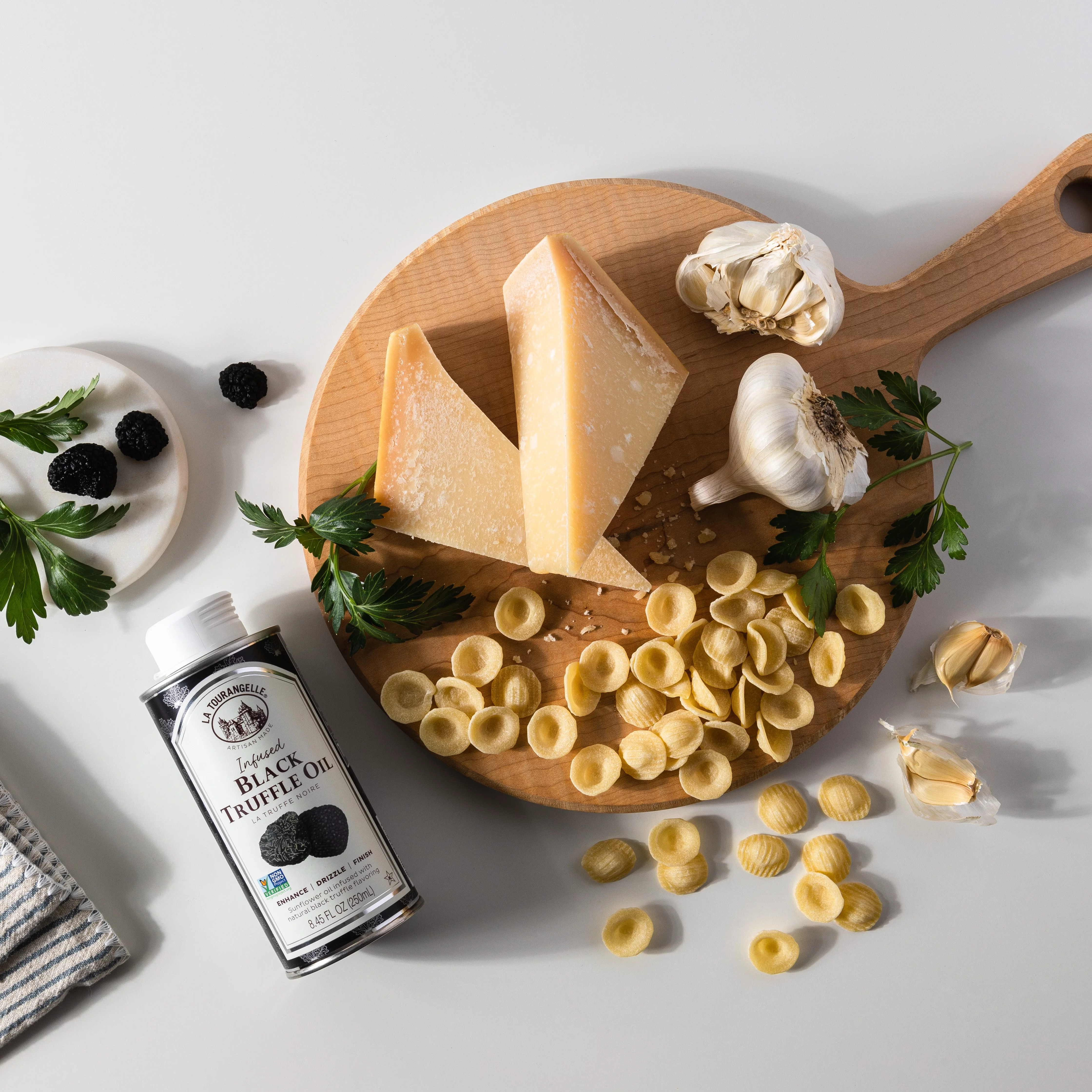 La Tourangelle Black Truffle Infused Oil, 8.45 fl oz (250 ml)