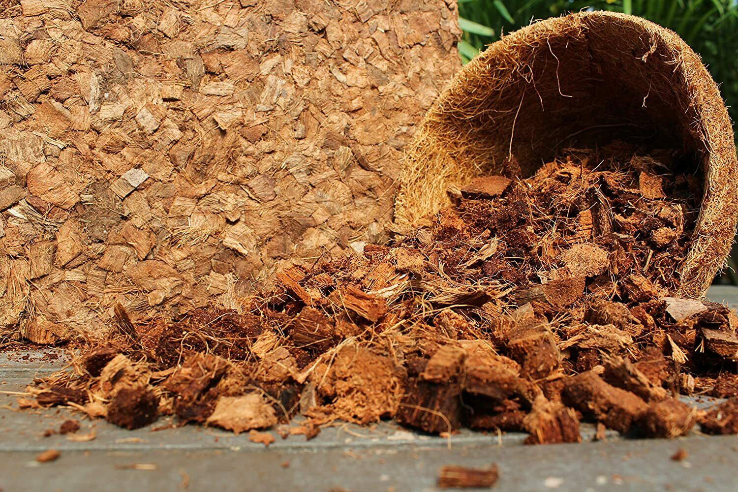 10 Lb Compressed Coconut Chip or Coir Powder Brick Reptile Bedding Garden