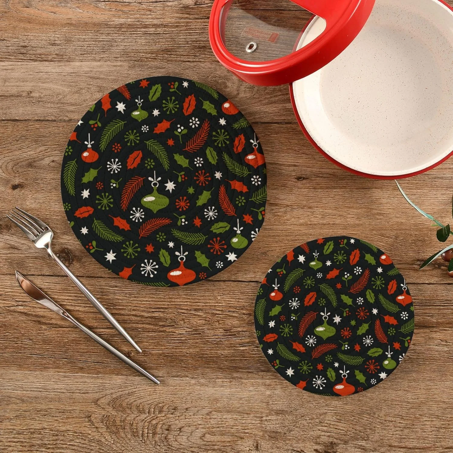 FREEAMG Christmas Spruce Branches Pot Holder Trivets Set of 2, Heat Resistant Cotton Rope Round Trivets for Hot Dishes, Bowl,Teapot, Hot Pot and Pans