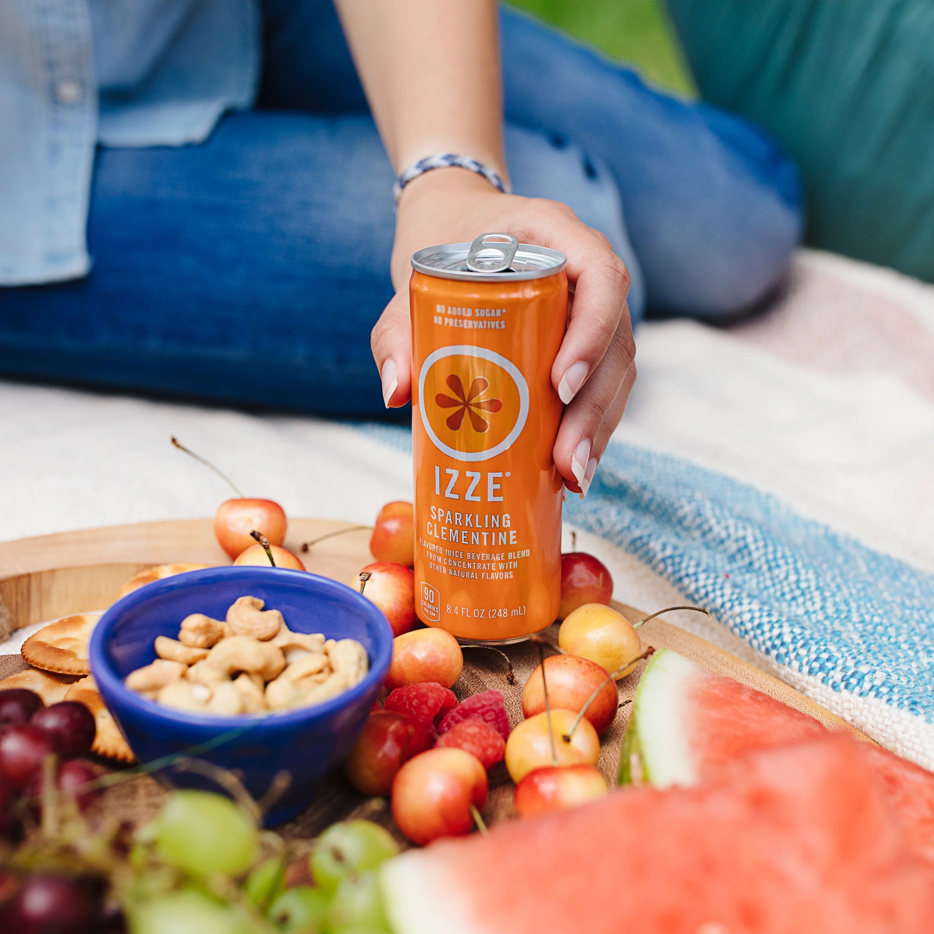 IZZE Sparkling Juice, Clementine, 8.4 oz Cans, 24 Count