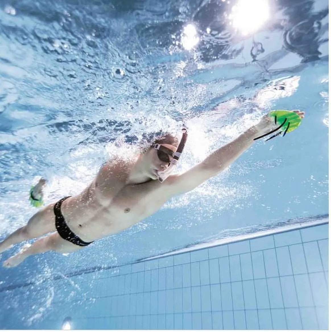 Arena Elite Swimming Finger Paddle in Acid Lime-Black, One Size Fits All