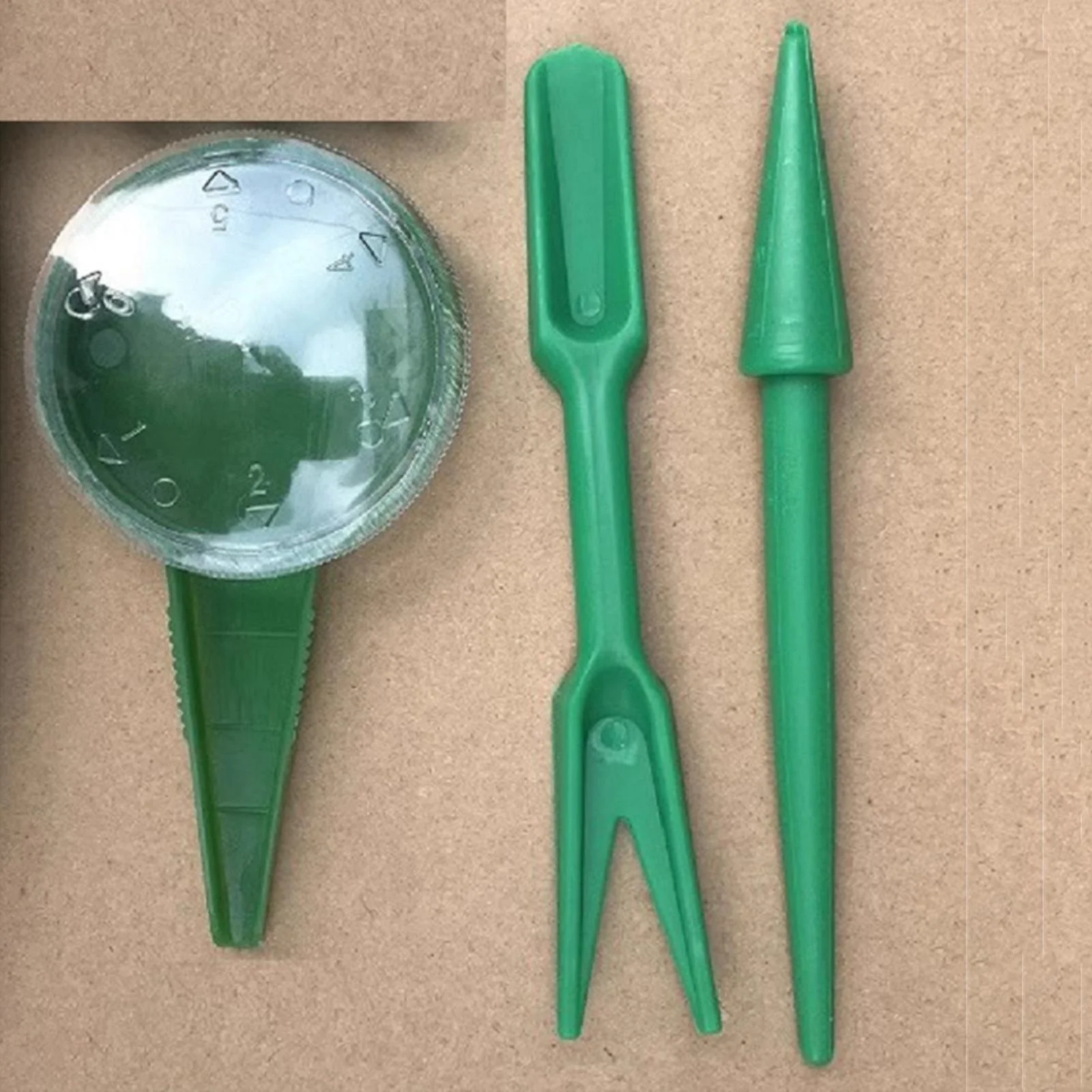 jicheng 4 Pieces Sowing Seed Dispenser Set Gardening Tool Handheld Small Hand Dibber