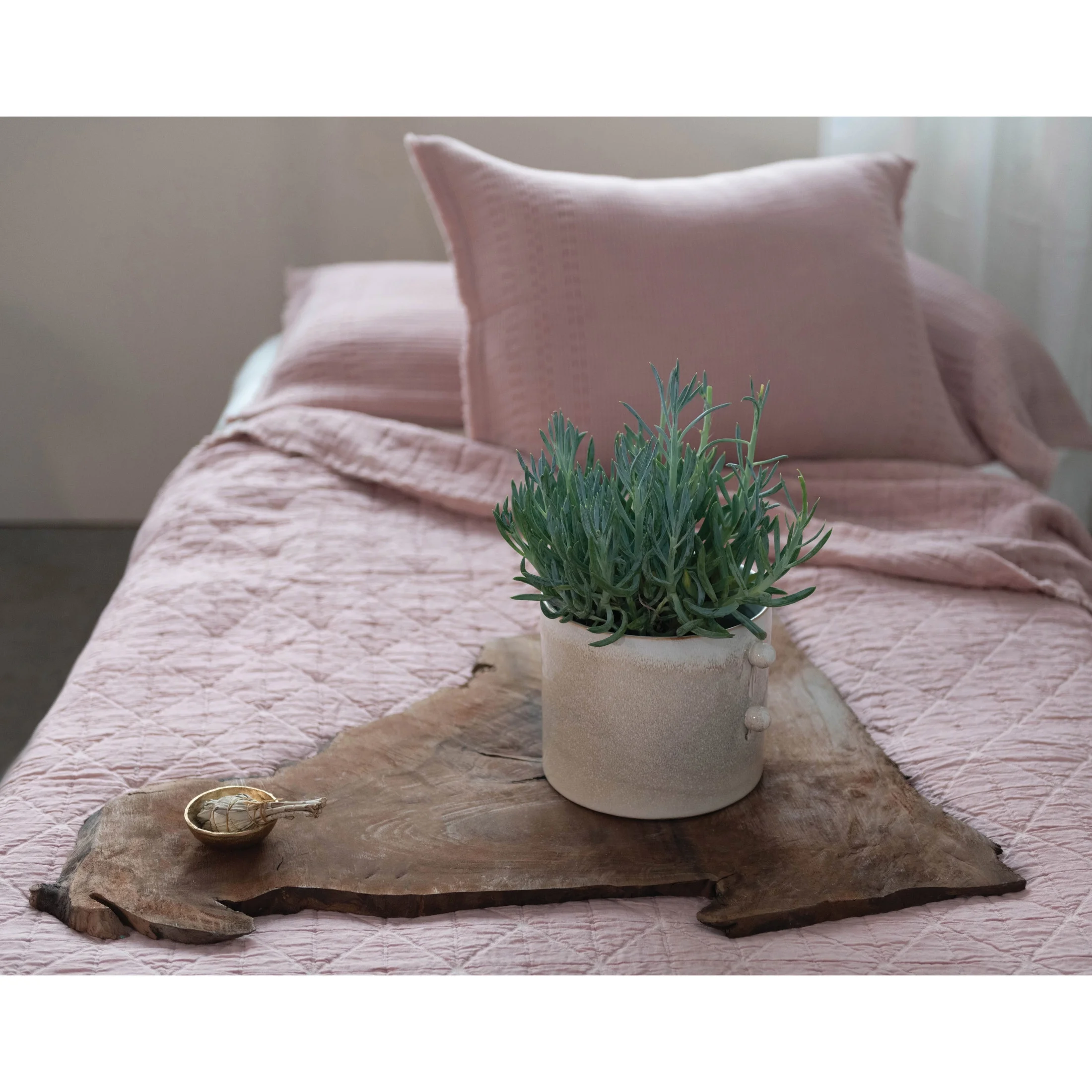 Creative Co-Op Round Stoneware Planter with Reactive Glaze, Cream