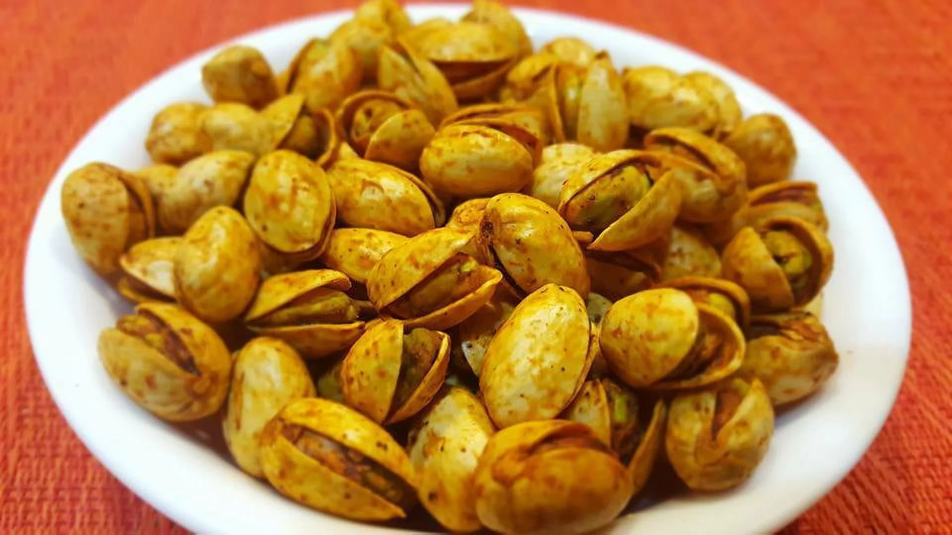 Gourmet Pistachios- Spicy Sriracha