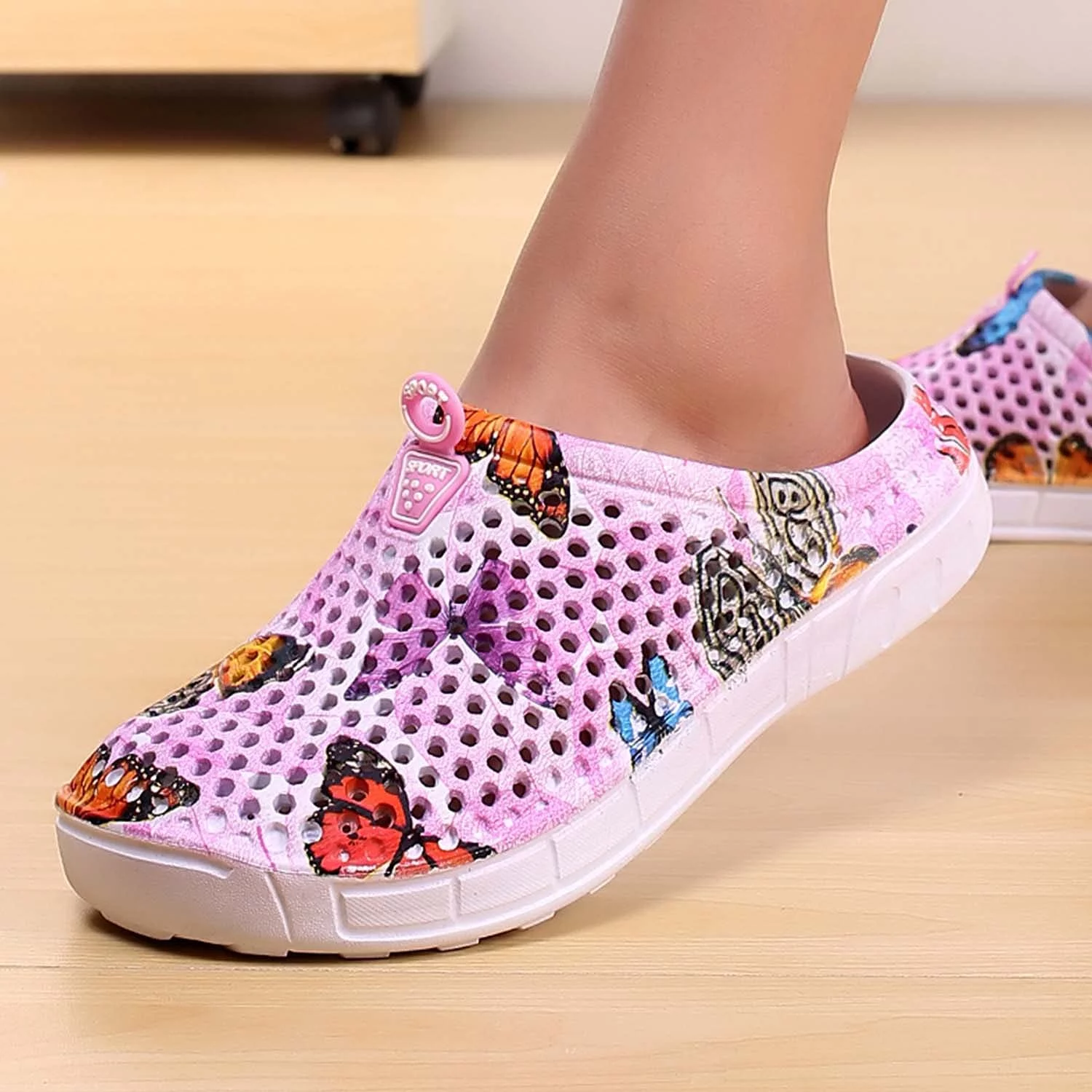 Women's Garden Clogs Shoes Casual Slipper Beach Sandals Anti-Slip Pool Water Shoes Home Slippers Summer Footwear