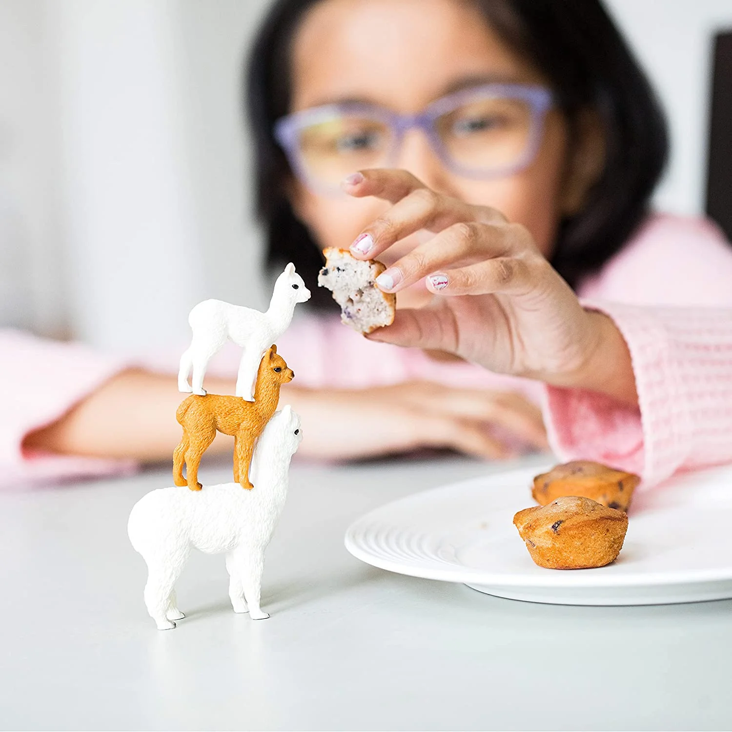 Schleich Farm World, Farm Animal Toys for Boys and Girls, 4-piece Alpaca Playset with Mother and Baby Alpacas, Ages 3 and Above