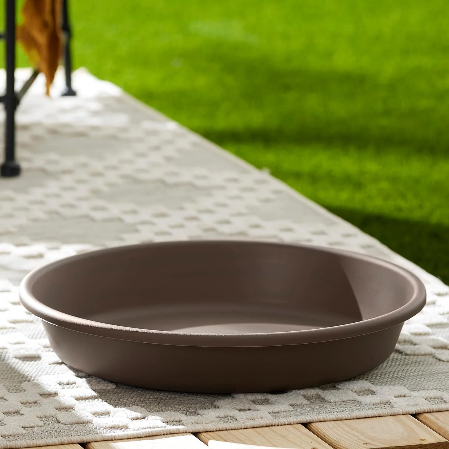 6 Inch Round Plastic Classic Plant Saucer - Indoor Outdoor Plant Trays For Pots - 6.75