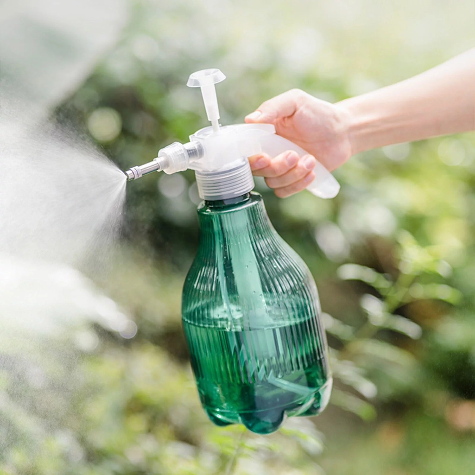 LLQkigsxse Automatic Irrigation System Large Capacity Pressure Watering Can Garden Sprinkling Kettle Air Pressure Watering Tools Men Birthday Gift Ideas