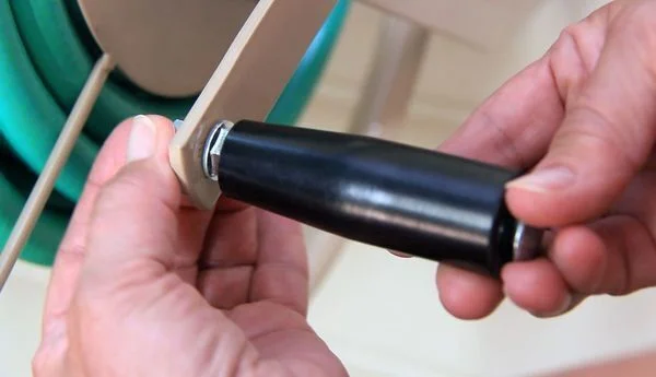 Liberty 2Lrk9 Wall Mount Garden Hose Reel For 100 Ft L Hose, 18 In Reel Dia,