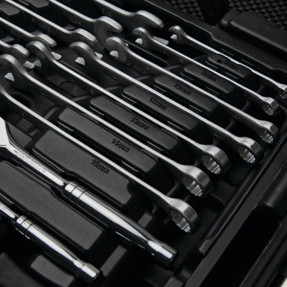 Stanley 97-543 150-Piece Mechanic's Tool Set