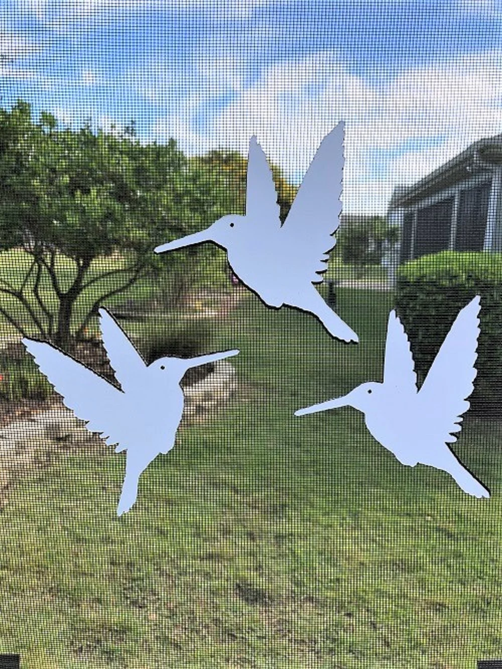 DCentral Three Hummingbirds Flexible Screen Magnet: Multipurpose, Double-Sided, for Non-Retractable Screens, Helps to Stop Walking into Screens, Size W 4.4