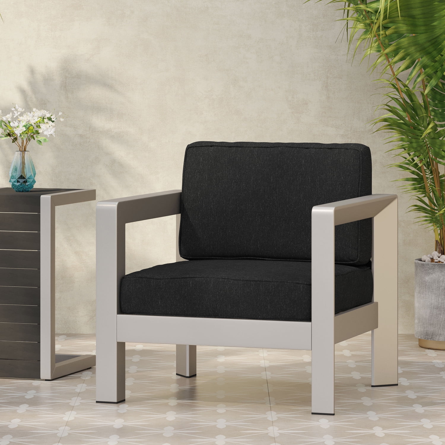 Elegant AVIARA MP1 Club Chair in Luxurious Ivory Velvet Upholstery for Ultimate Comfort and Style in Your Living Room or Lounge Area