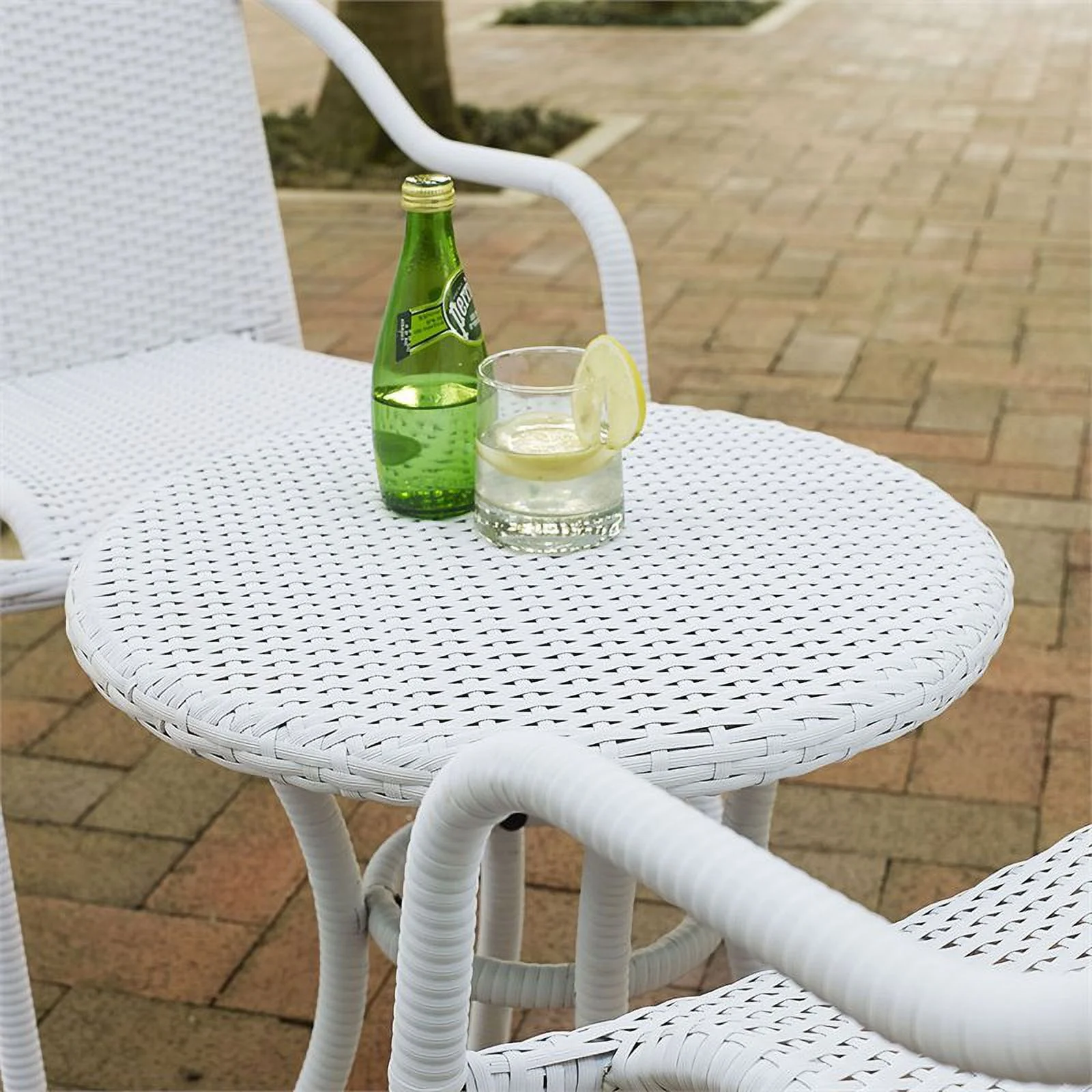 Bowery Hill 3 Piece Coastal Wicker / Rattan Patio Conversation Set in White