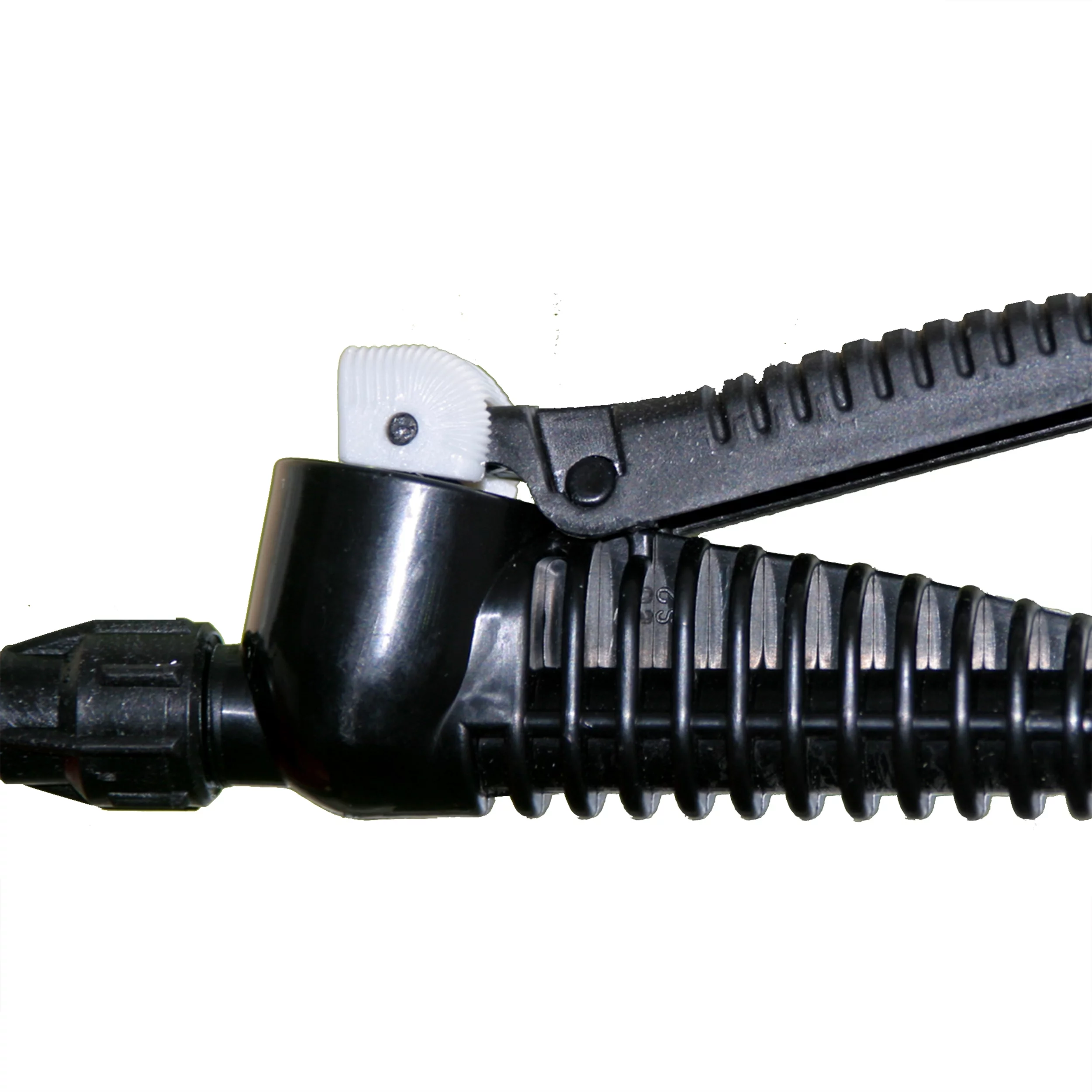 Chapin 31420: 2-gallon Tri-Poxy Steel Lawn & Garden Tank Sprayer