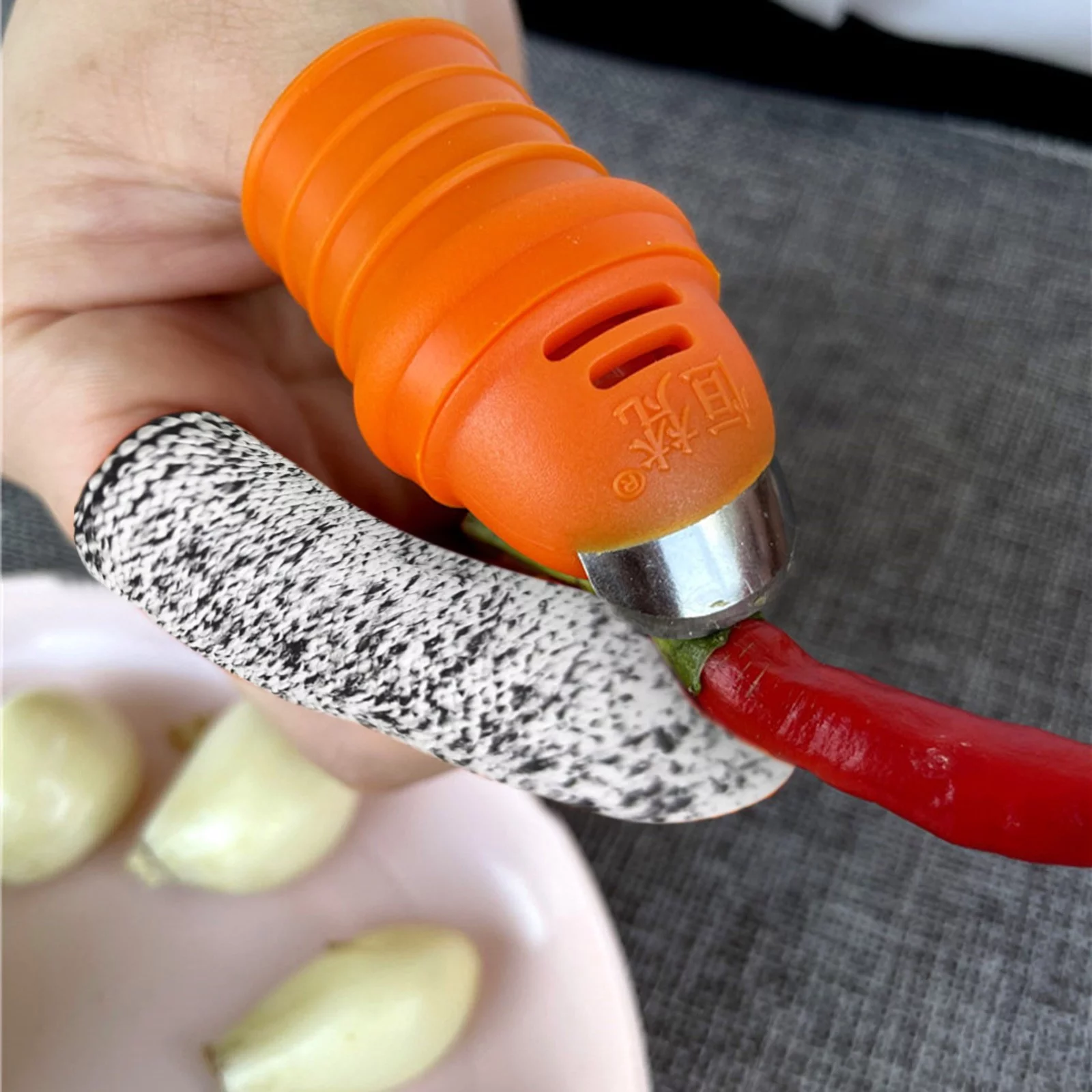 Bnnlsa Finger Cuff Vegetable Picking Potted Plants Trim Silicone Thumb Knife Set Knife Garden Tools Garden Silicone Thumb Knife
