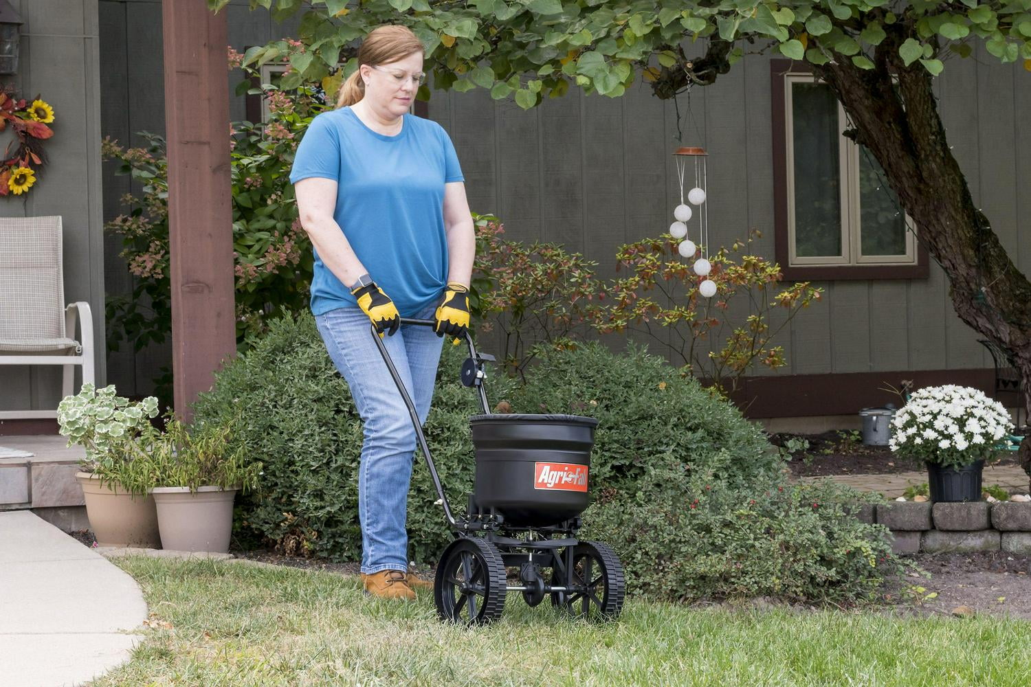 Agri-Fab 50 lb. Push Spreader