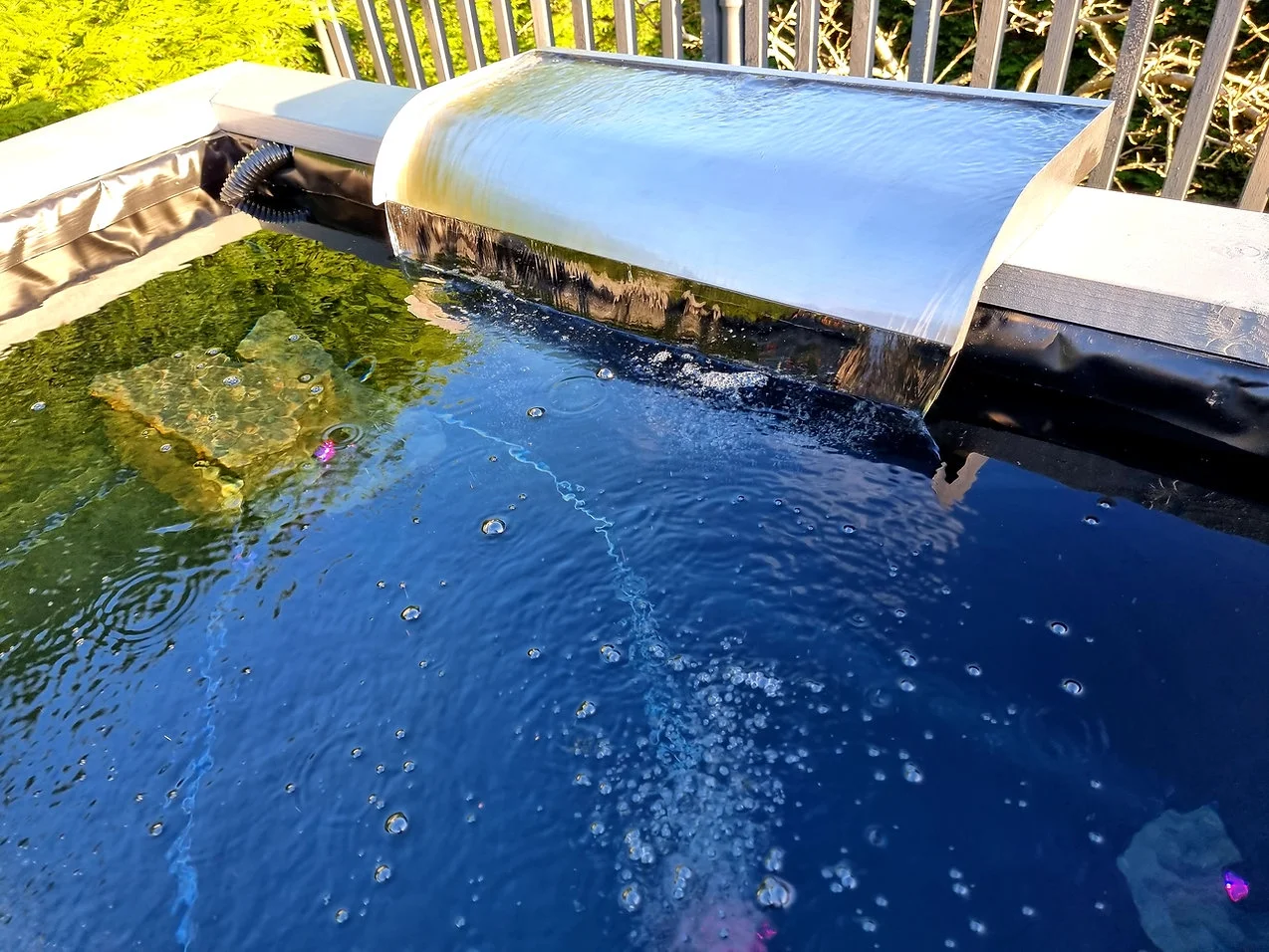 Waterfall / Blade from Clear View Garden Aquarium - 32 inch