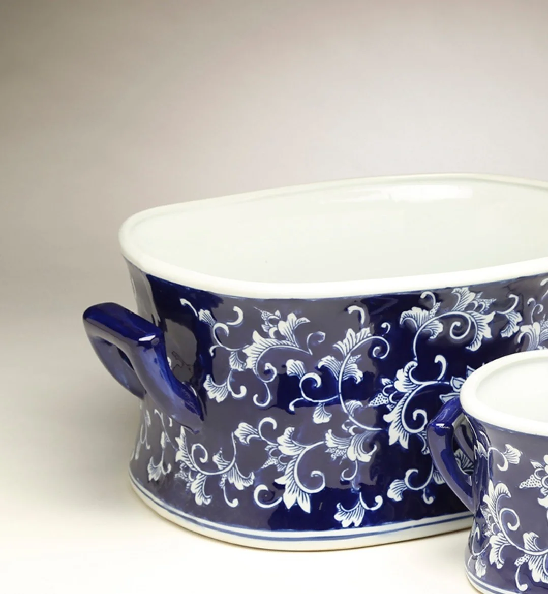 AA Importing 59941 Blue & White Floral Planter, Set of 2