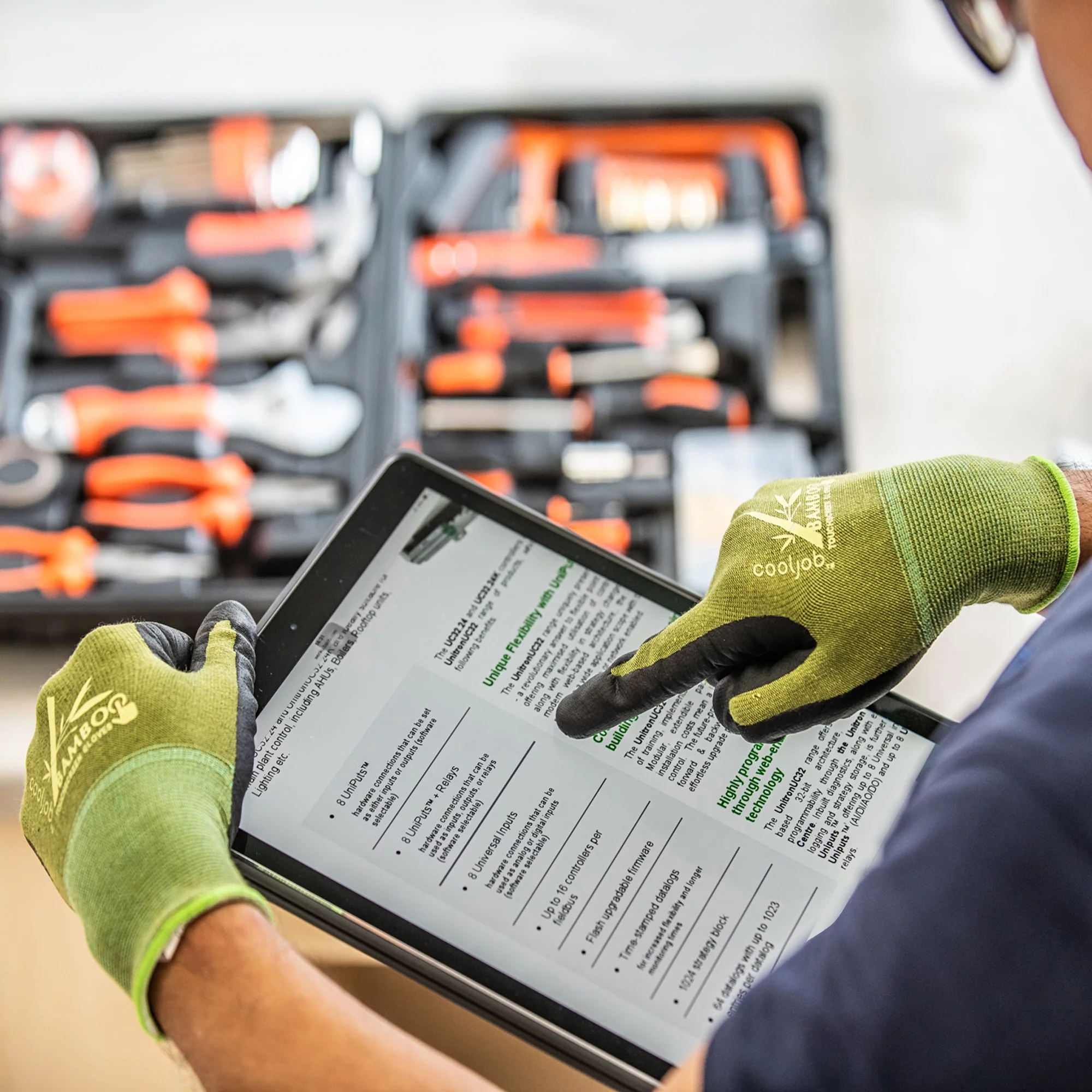 COOLJOB Bamboo Work Gloves Men and Women, Breathable Nitrile Rubber Coated Gardening Gloves, Safety Working Gloves Touchscreen for Fishing Gardening Industrial Repair, Green Medium Size (2 Pairs M)