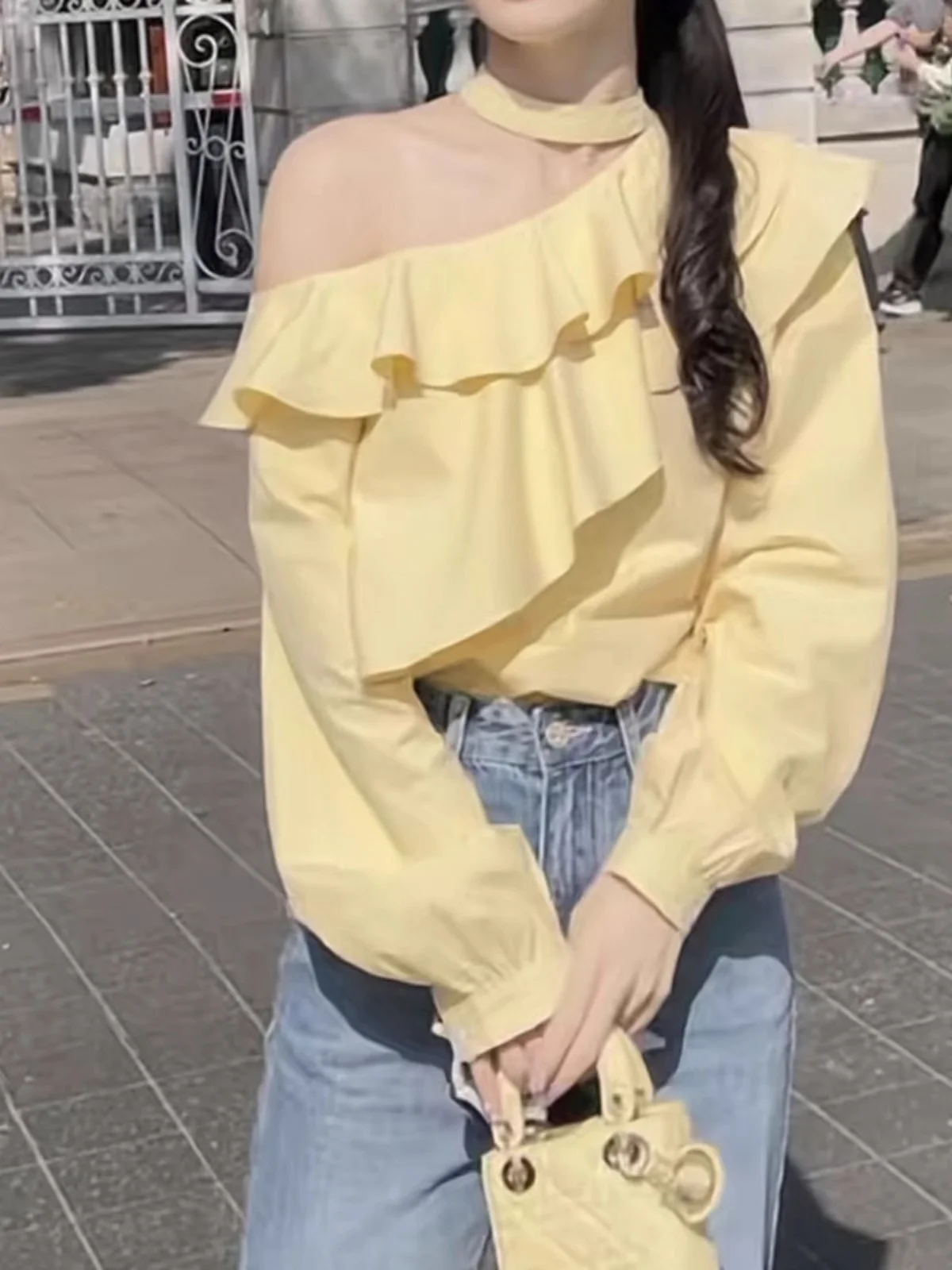 Loose And Age -Reducing Lotus Leaf Chiffon Shirt Women'S Spring Design Sense Revealing Shoulder Hanging Neck Fairy Top French Diagonal Shoulder Lining