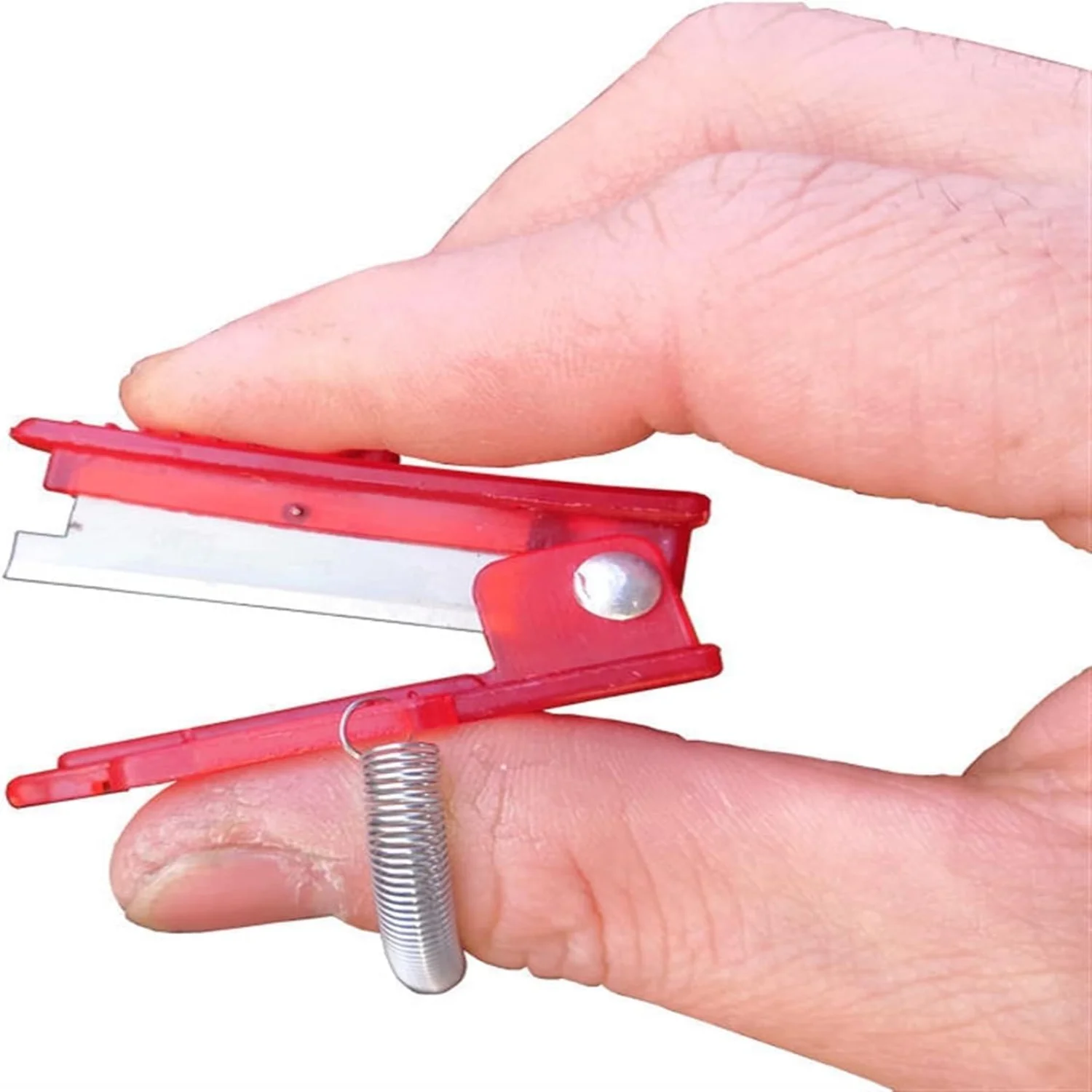 Convenient and efficient thumb fruit picking tool - Practical multifunctional garden and kitchen vegetable plant cutter - Handy finger protector for easy harvesting - Ideal for leaf trimm