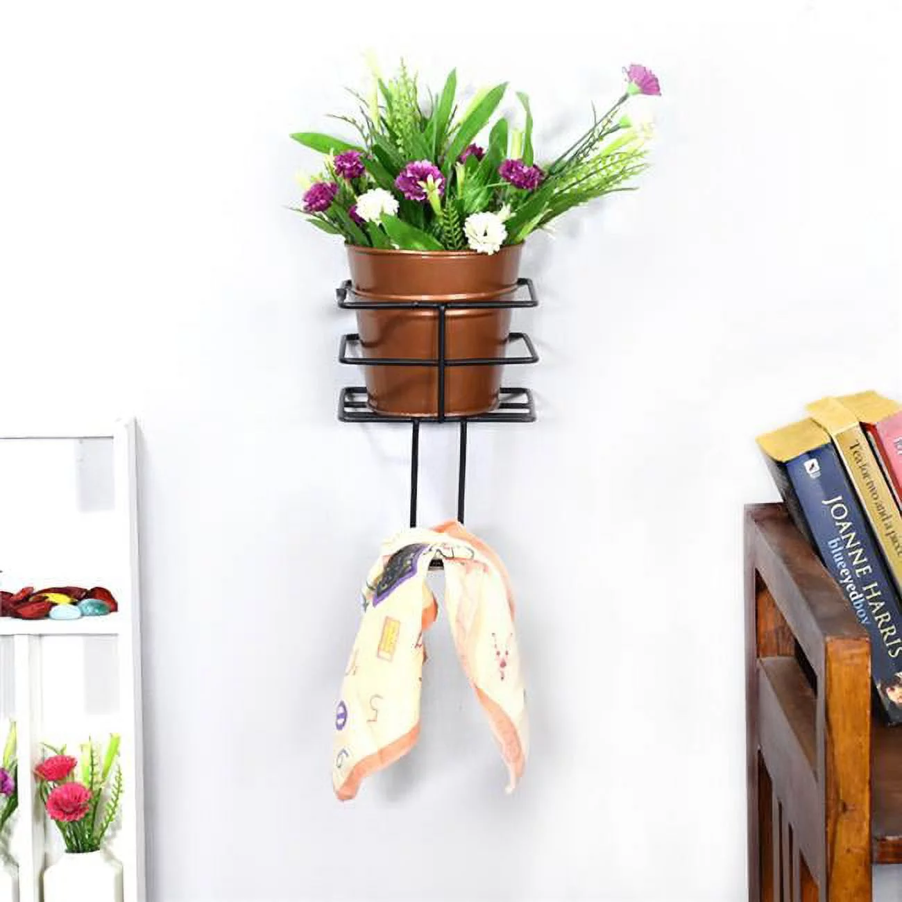 BBH Homes  4.4 x 4.6 x 4.6 in. Handmade 100 Percent Iron Round Modern Planters Pot, Copper Coated