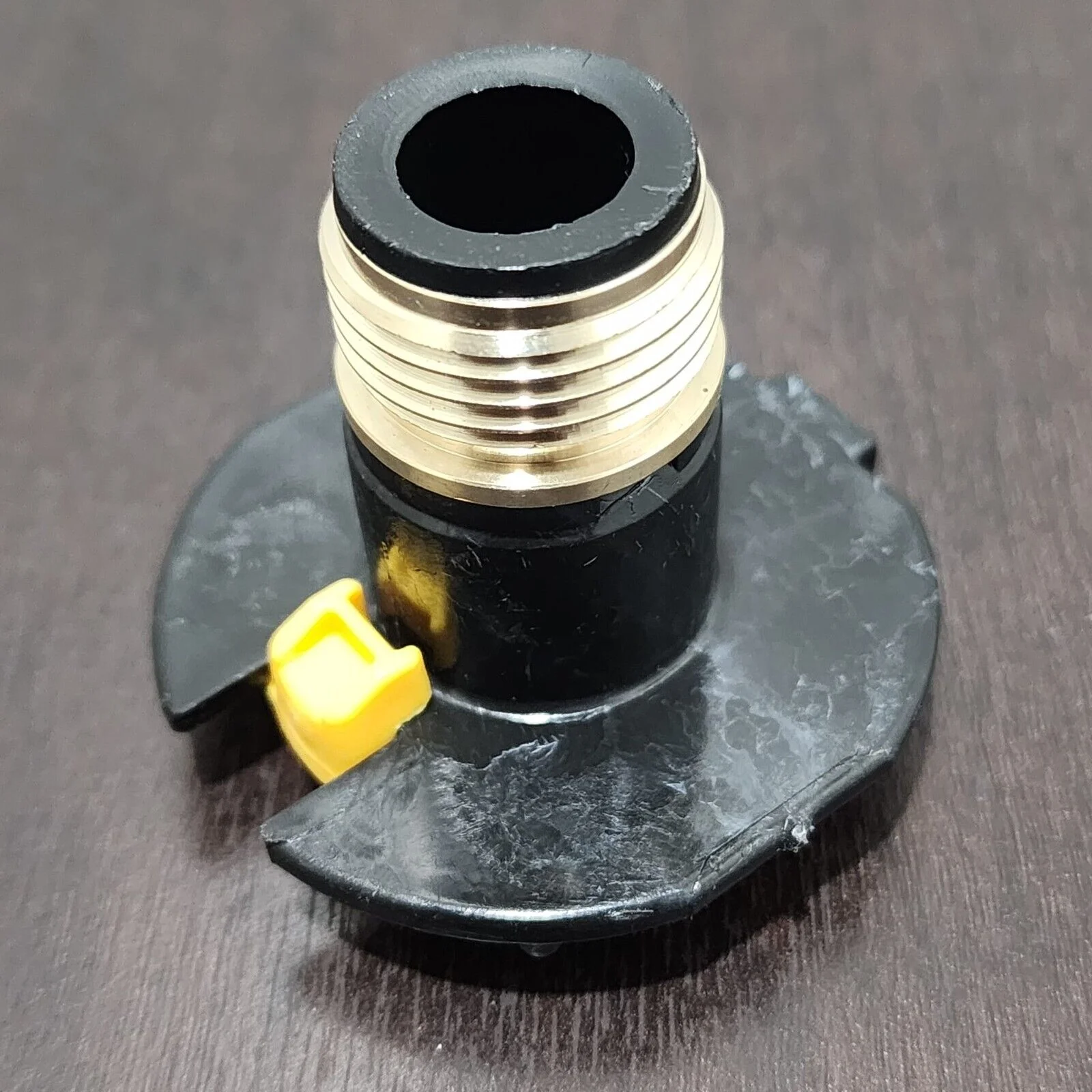 NEW BRASS OEM SUNCAST HOSE REEL HIDEAWAY IN TUBE WITH YELLOW RETAINER CLIP PARTS