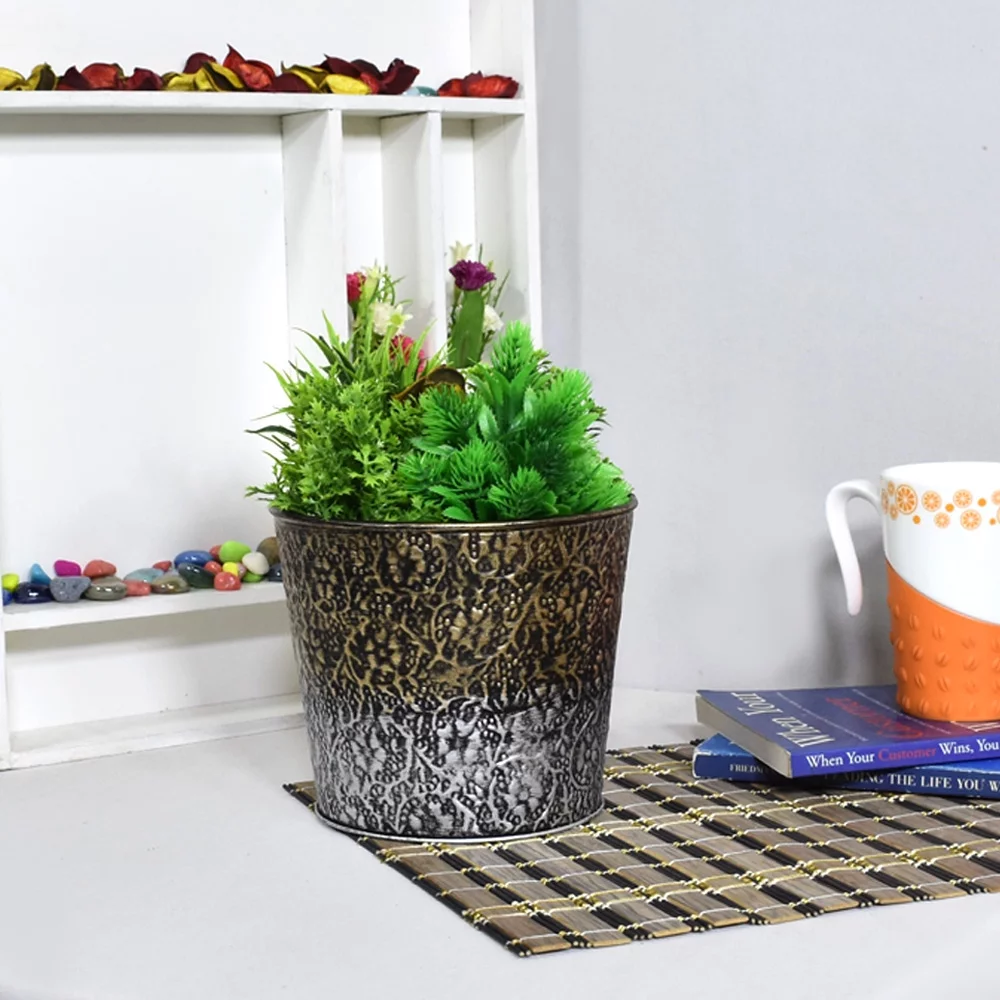 BBH Homes Handmade Round Shaped Iron Planters 4.5 x 6.7 x 6.7 Inch BBVK1013