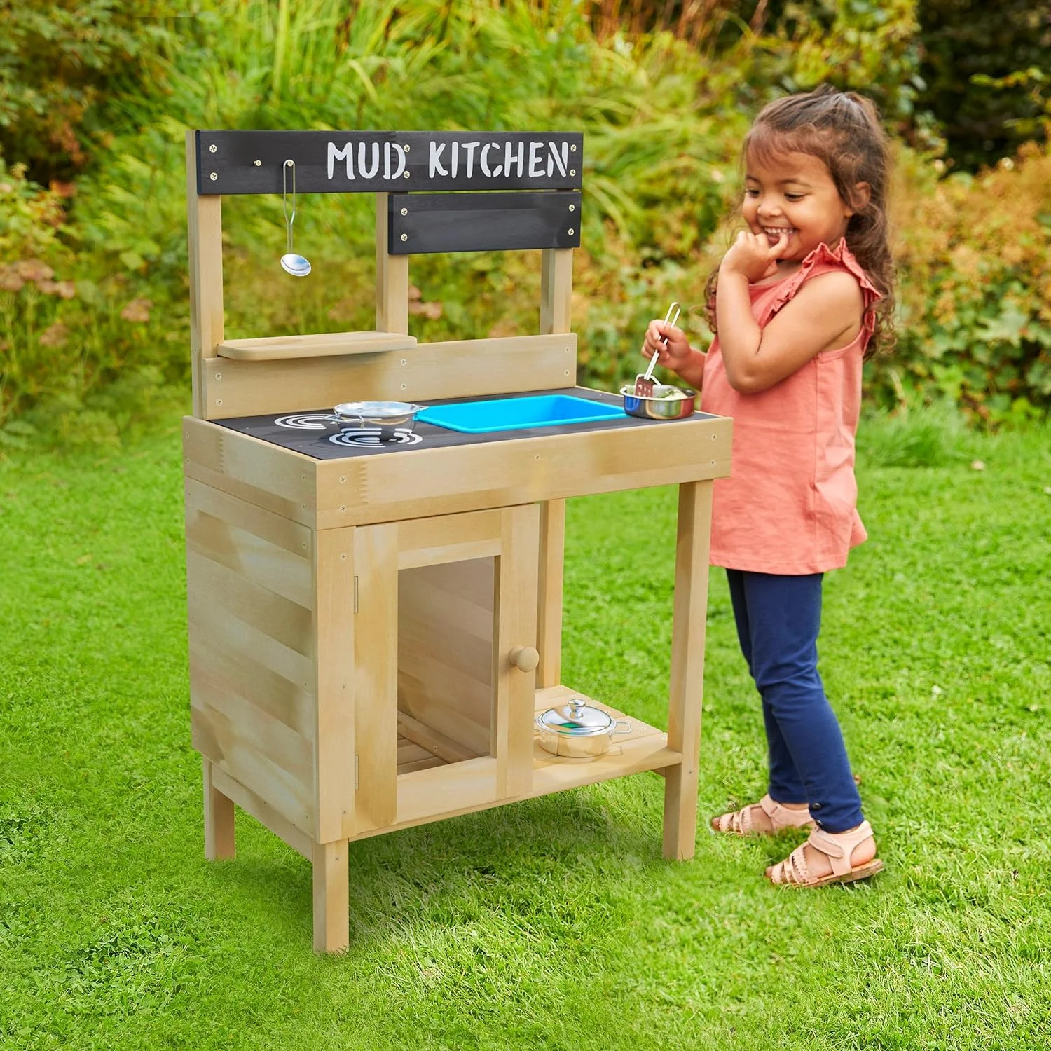Junior Cook Mud Kitchen | Outdoor Kids Kitchen Playset | Backyard Play Kitchen for Toddlers with Water Play Splash Tub and Kids Pots and Pans | Treated FSC Certified Timber | Ages 3-8.