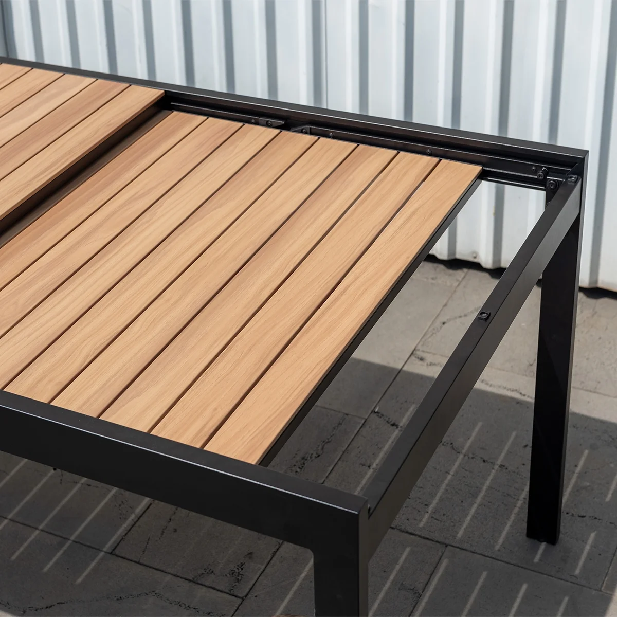 Amazonia Saint Denis Maintenance-Free Aluminum Extendable Patio Dining Table