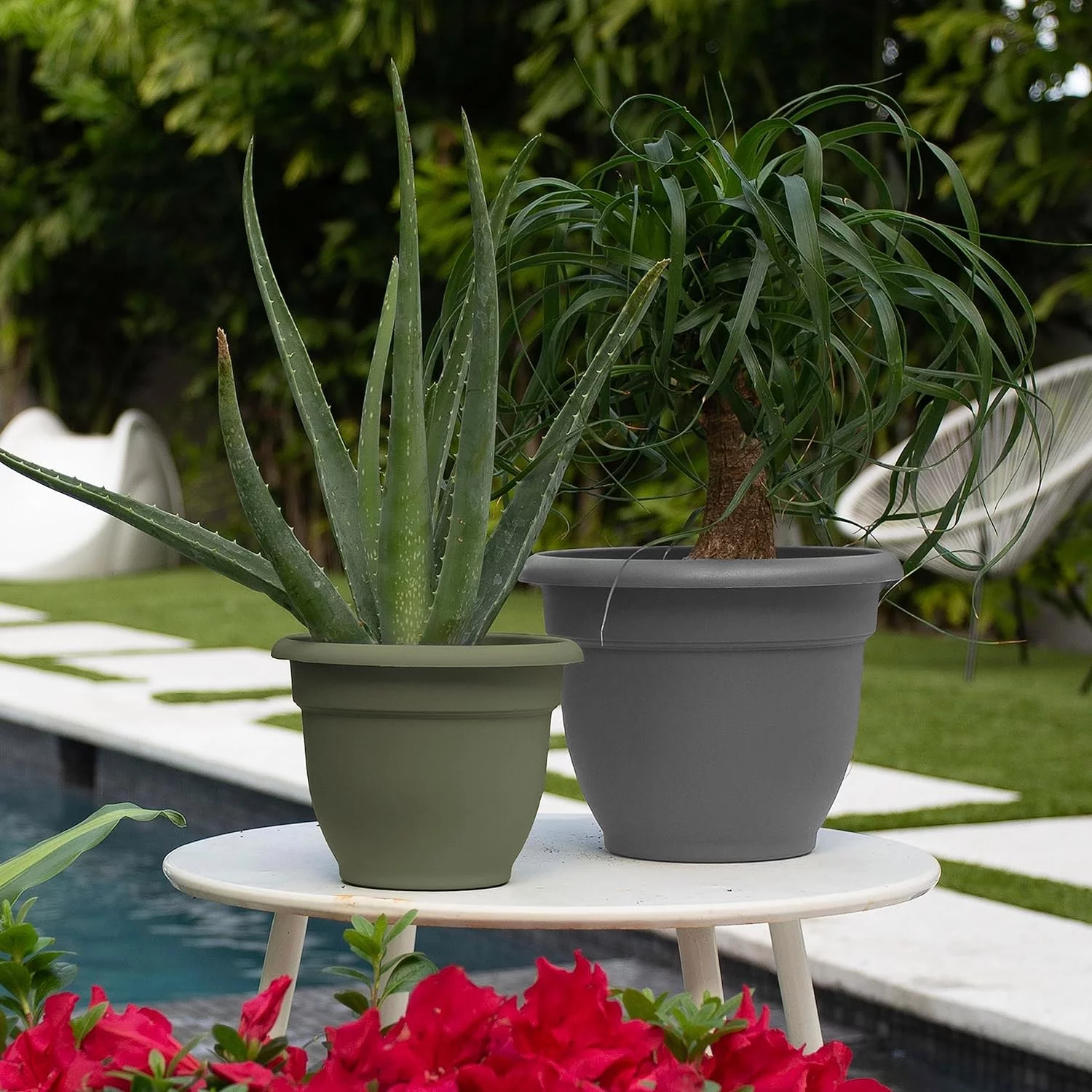 AP16908 Ariana Self Watering Planter 16