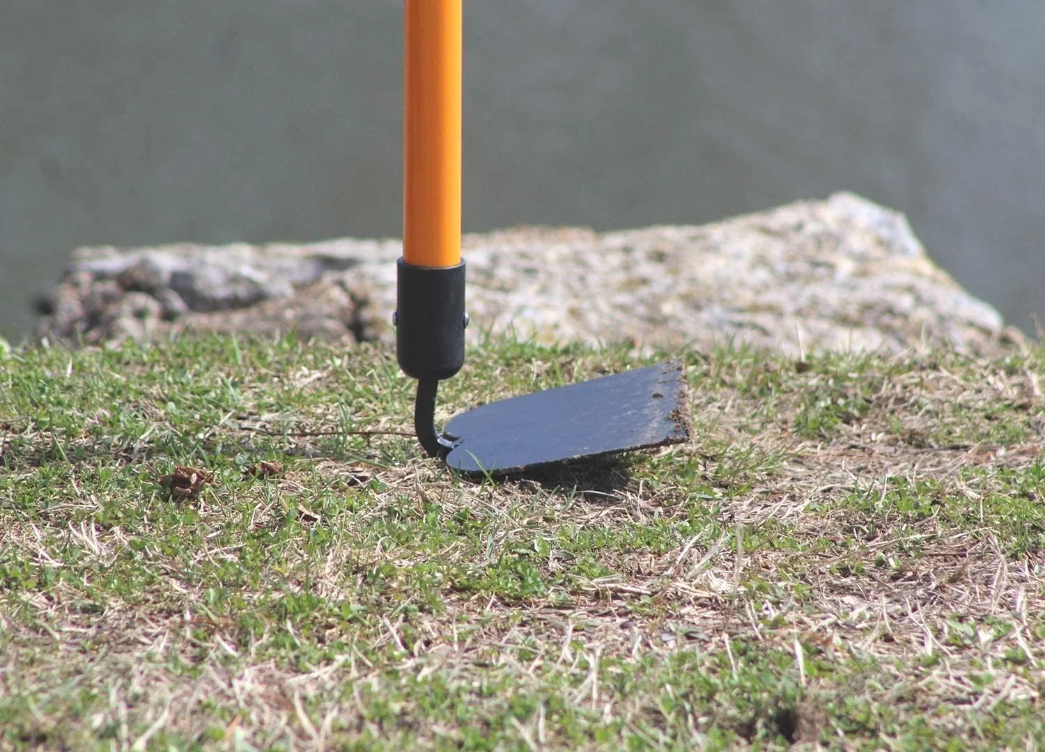 Ashman Garden (6 Pack)– Sturdy Hand Tiller – Heavy Duty Blade For Digging, Loosening Soil, And Weeding – Rubber Grip Handle For A Strong Hold – Rust Resistant Build.