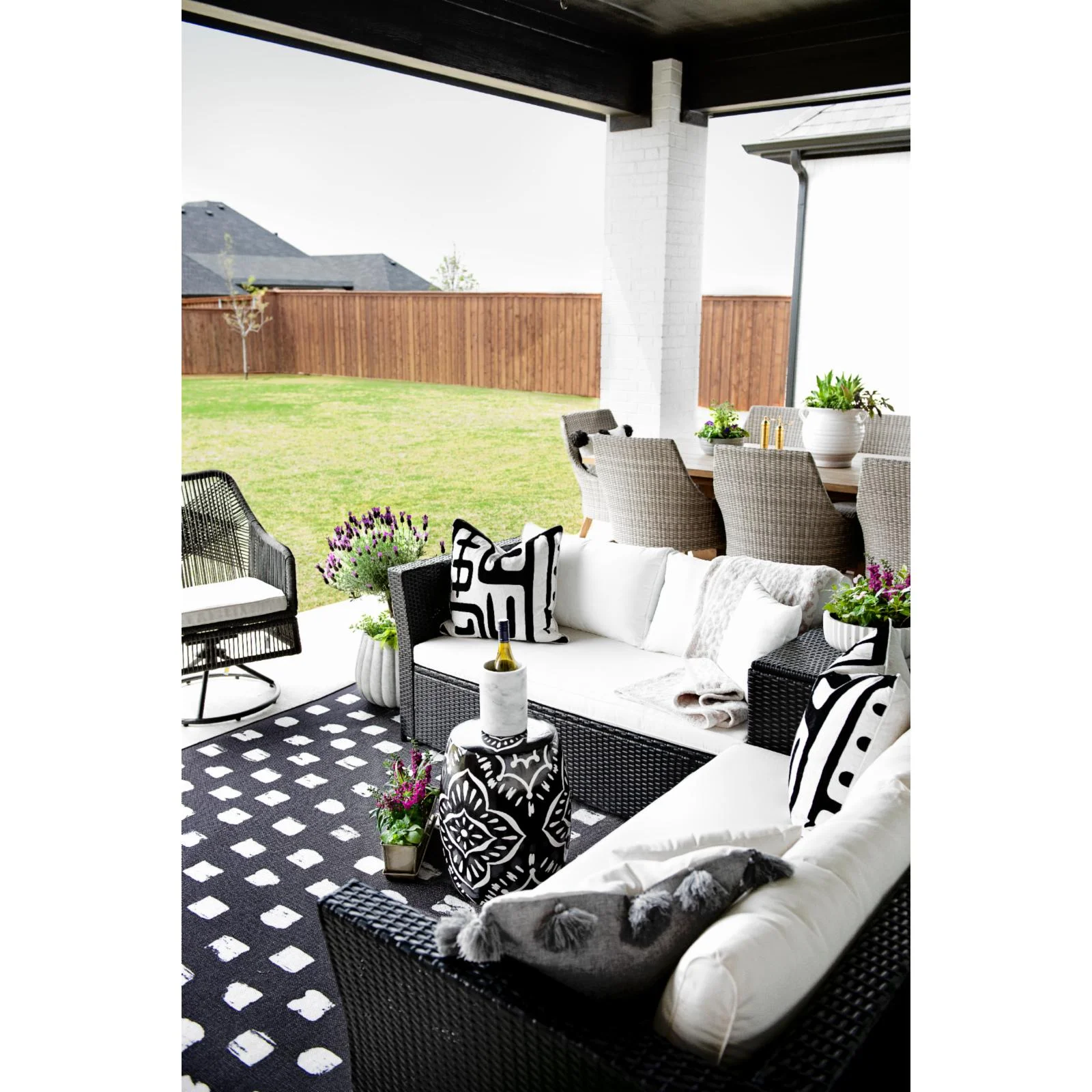 Safavieh Outdoor Helga Conversation Set