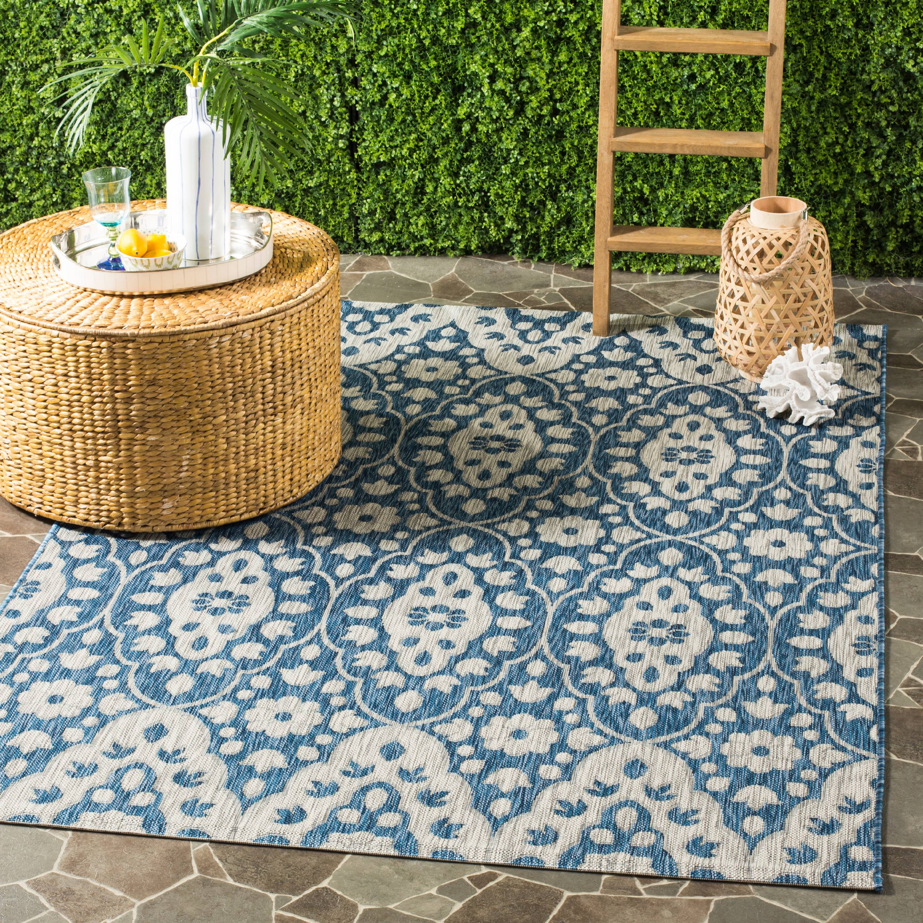 Safavieh Martha Stewart Stacy Tulip Medallion Indoor/Outdoor Area Rug