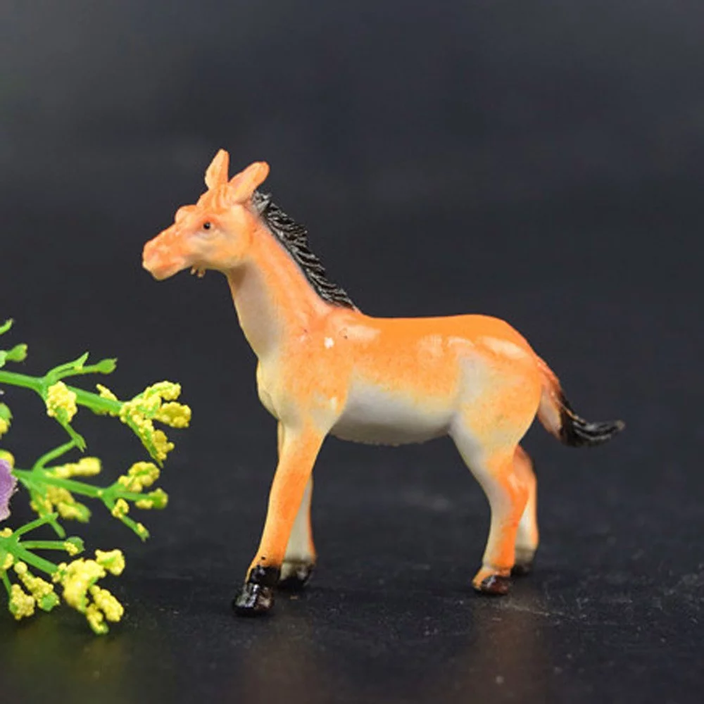 Cumbed Ana Farm Plastic Animal Figures 12 pieces Farm Yard Play Set Toy