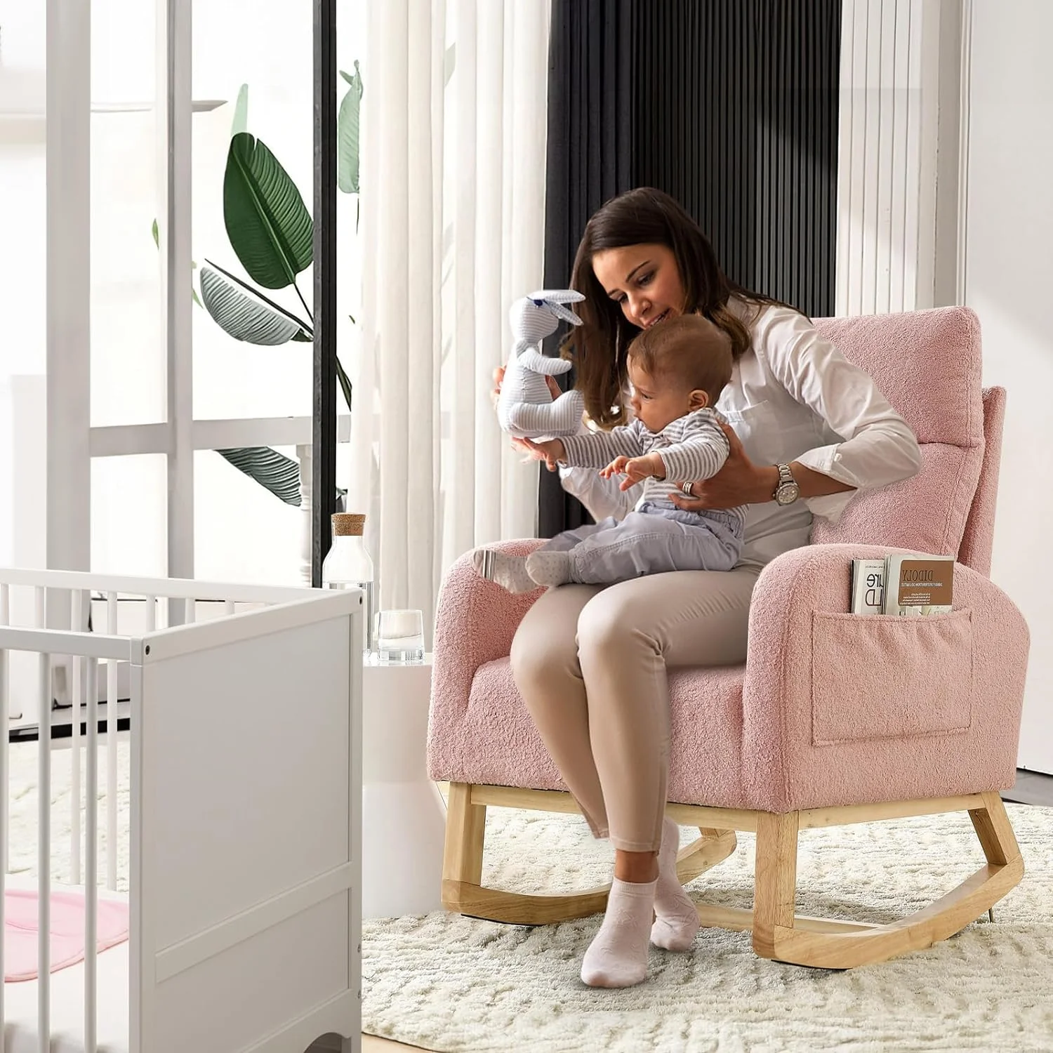 YPSXVGJ Rocking Chair Nursery Upholstered Baby Glider Rocker Chair Comfy  Arm Chair with Side Pockets&Solid Wood Legs Modern Nursing Single Sofa Chair  Room Bedroom(Fabric-Beige)