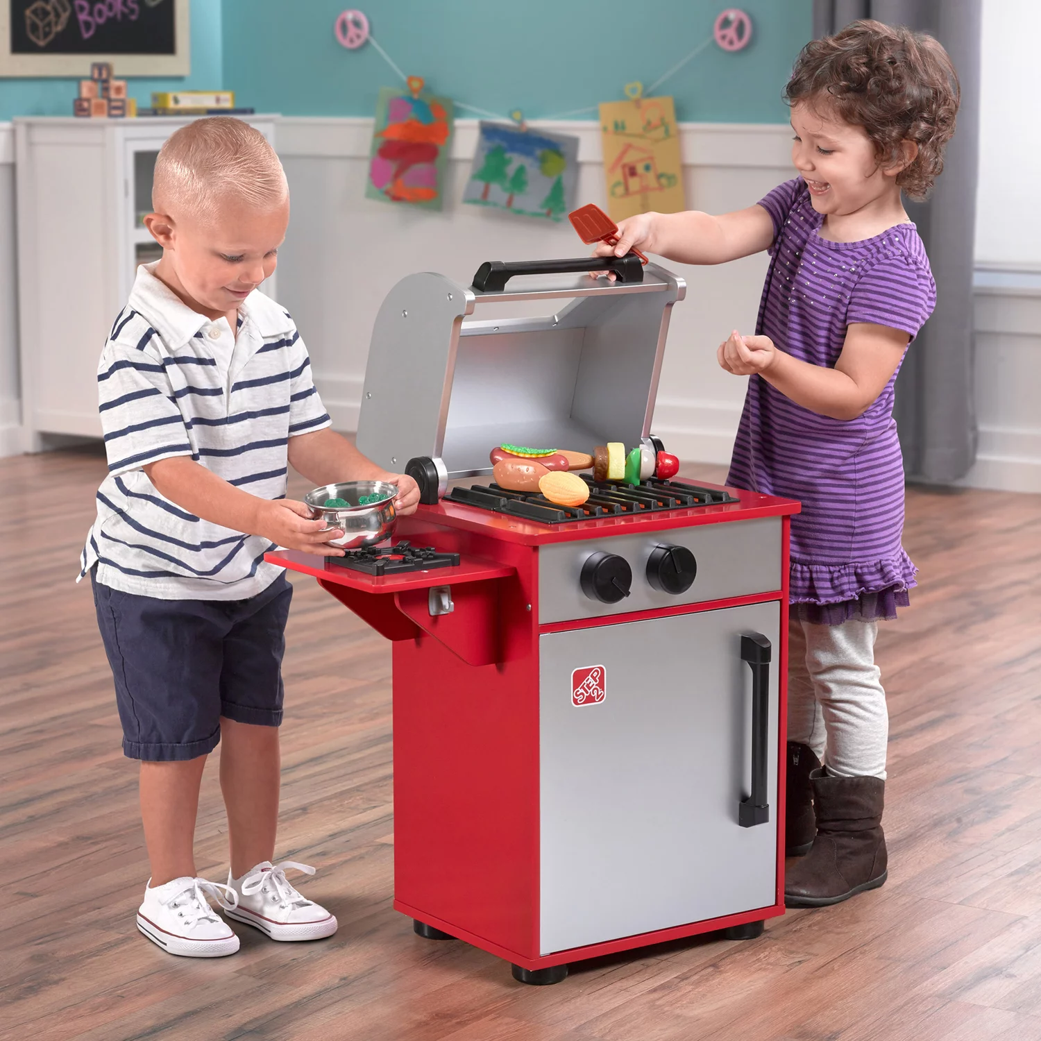 Step2 Grillin' Up Goodness Wood Toy Grill